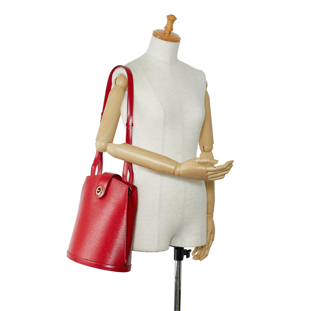 Louis Vuitton Epi Cluny (SHG-OpO8MO)