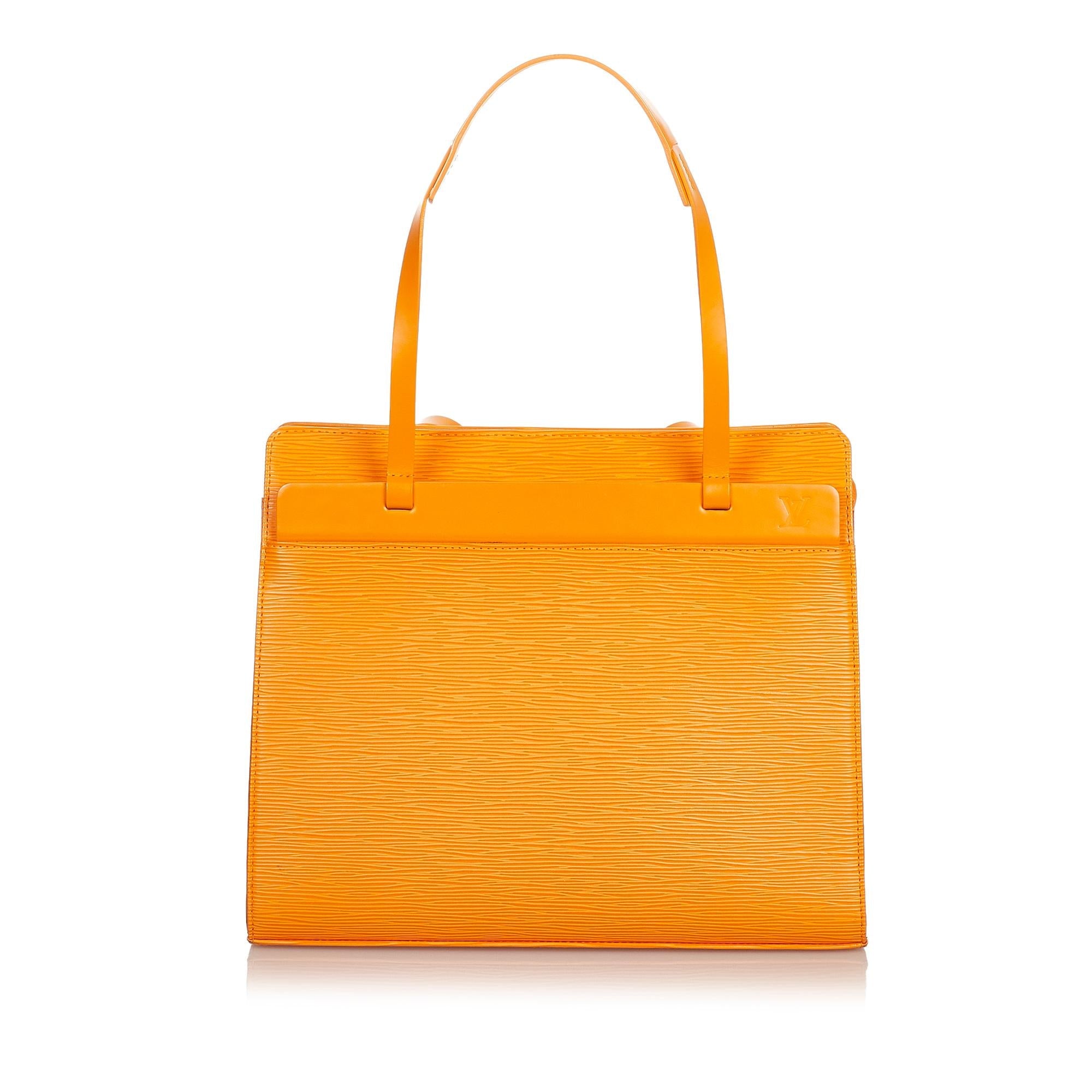 Louis Vuitton Epi Croisette PM (SHG-26491)