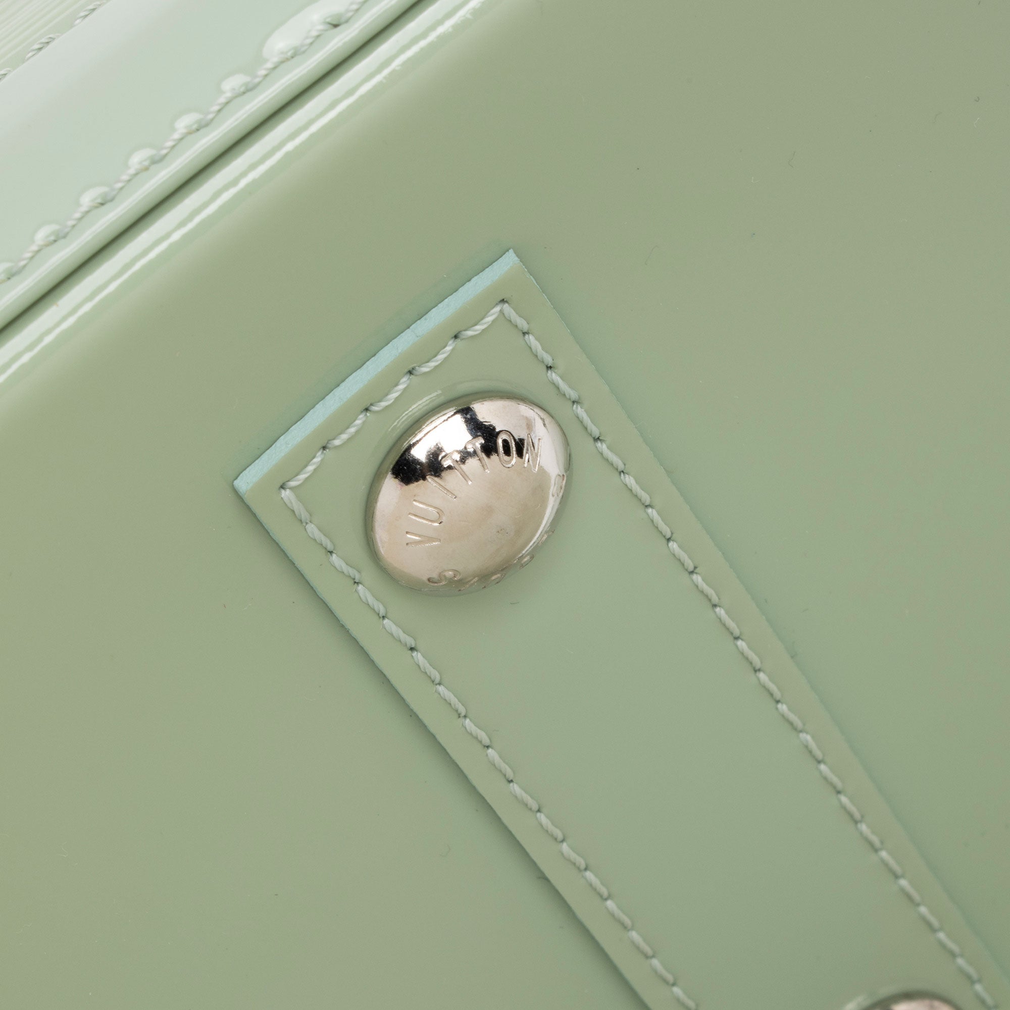 Louis Vuitton Epi Leather Alma PM Satchel (SHF-7RddEA)