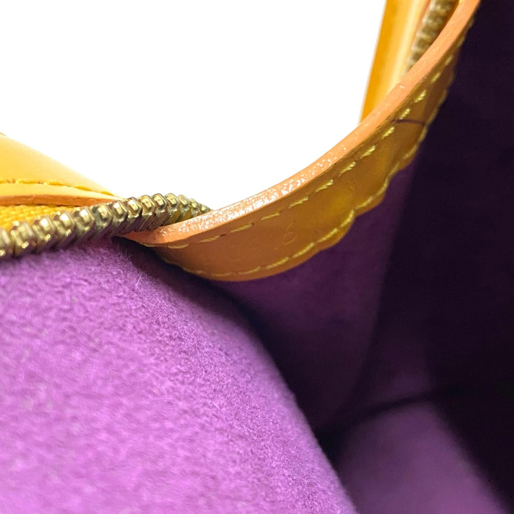 Louis Vuitton Epi Gobelins (SHG-CvCFlF)