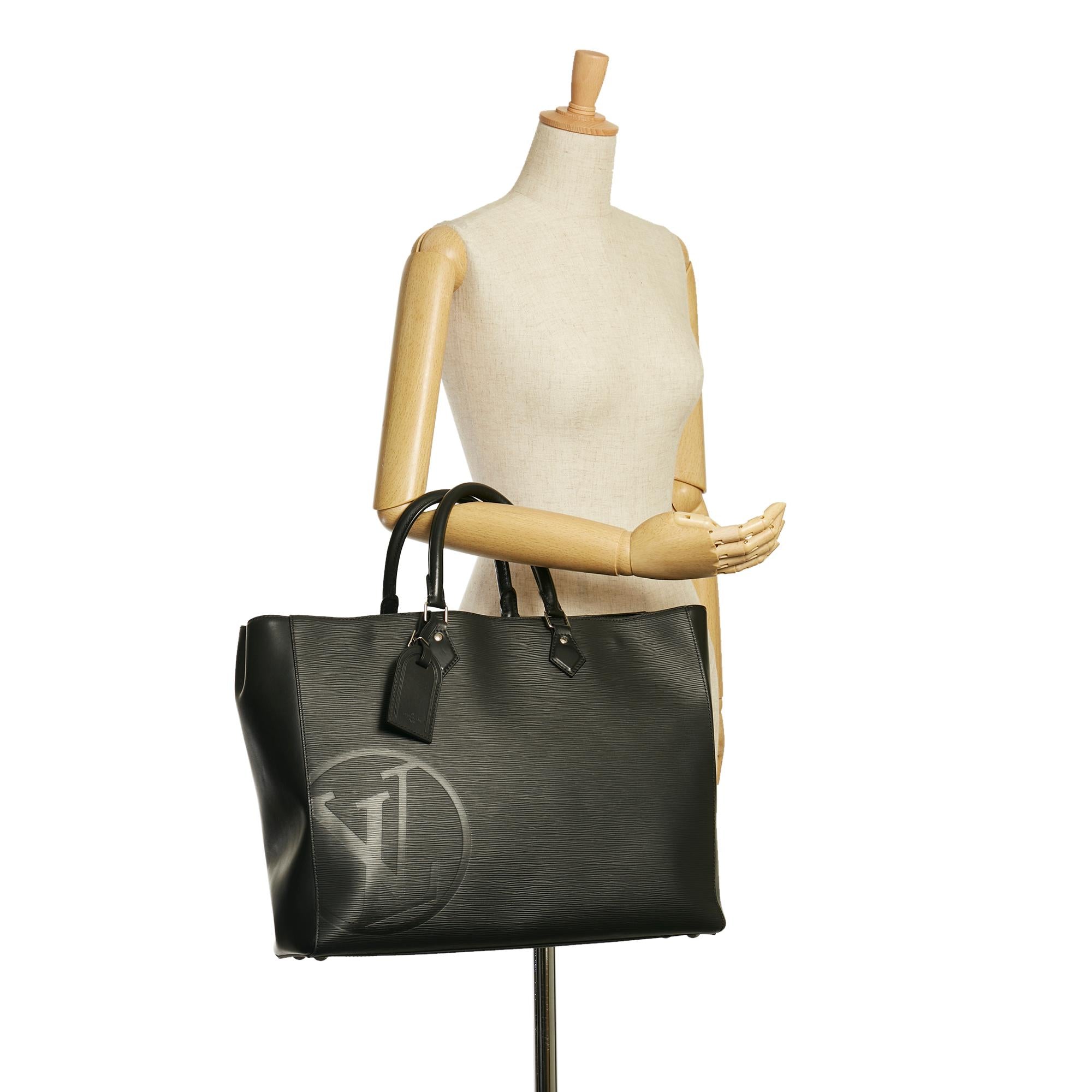 Louis Vuitton Epi Grand Sac (SHG-36552)