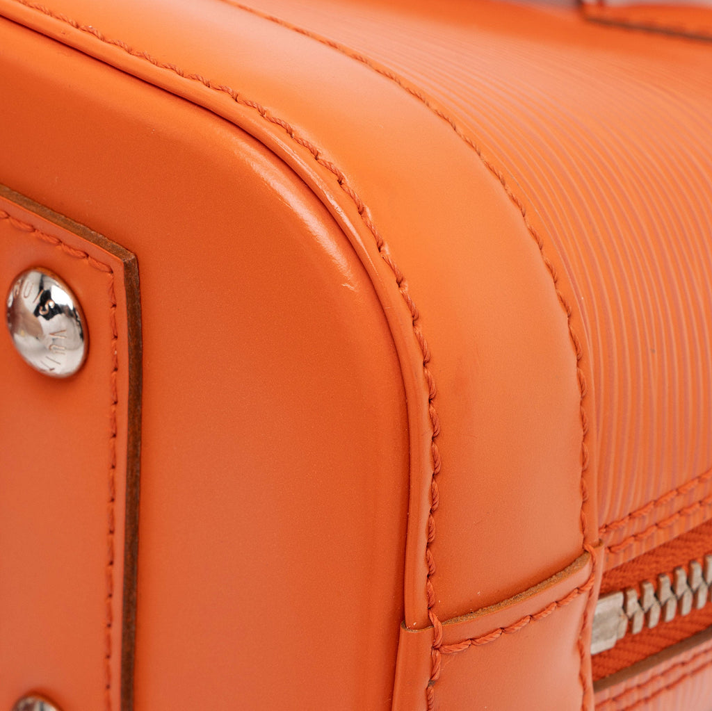 Louis Vuitton Epi Leather Alma BB Satchel (SHF-xf5Aoa)