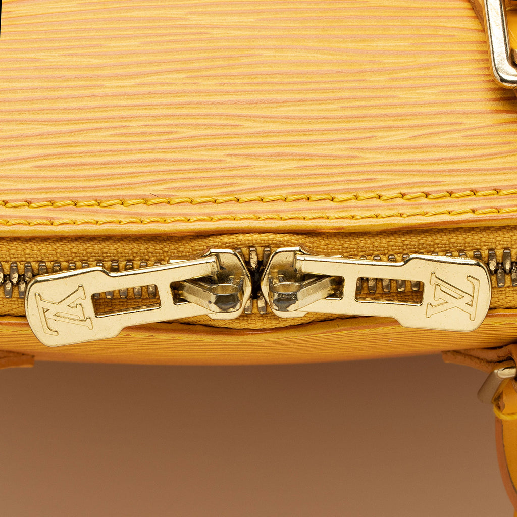 Louis Vuitton Vintage Epi Leather Alma PM Satchel (SHF-1smCHV)