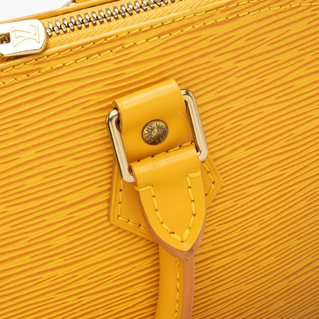 Louis Vuitton Vintage Epi Leather Alma PM Satchel (SHF-1smCHV)