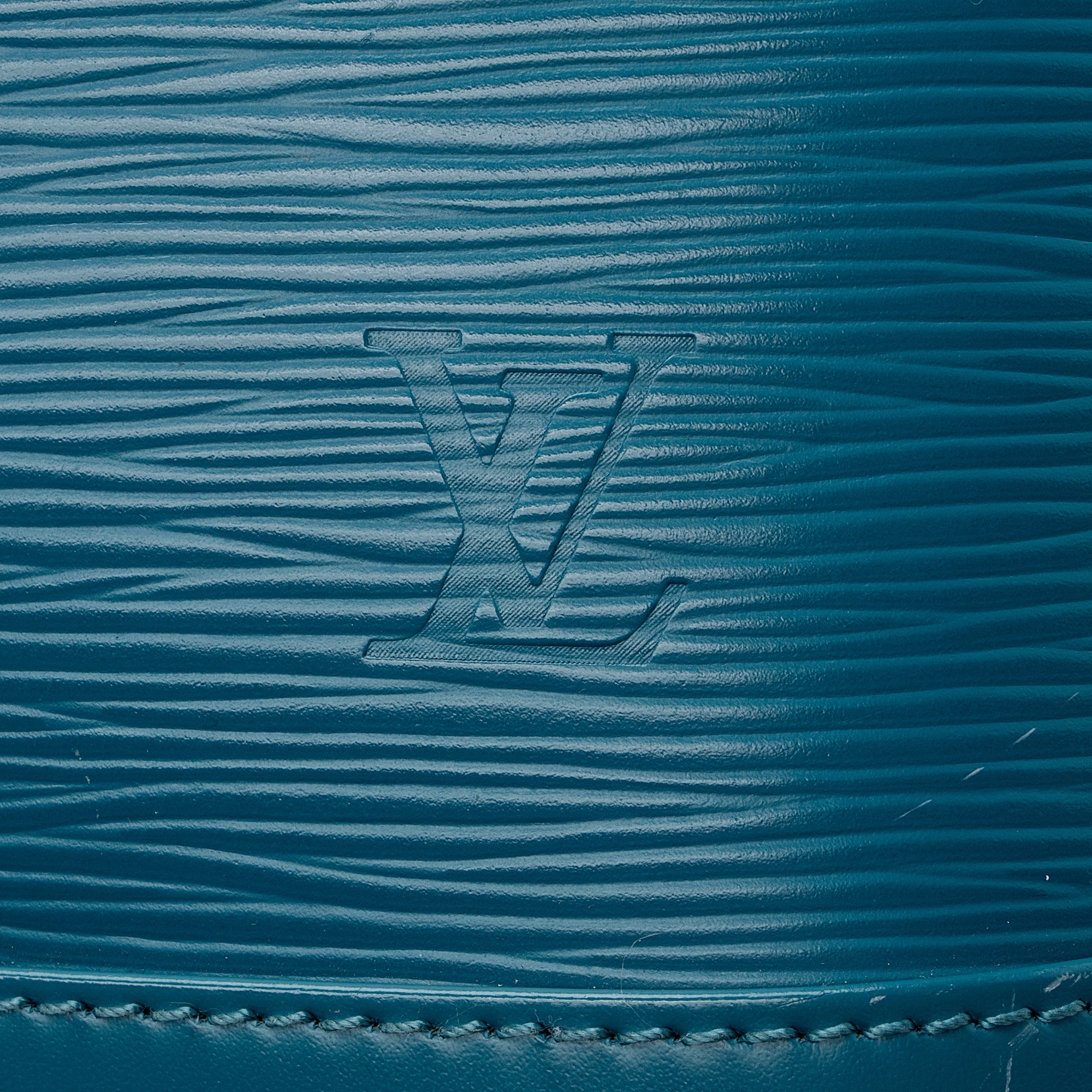 Louis Vuitton Epi Leather Alma PM Satchel (SHF-22239)