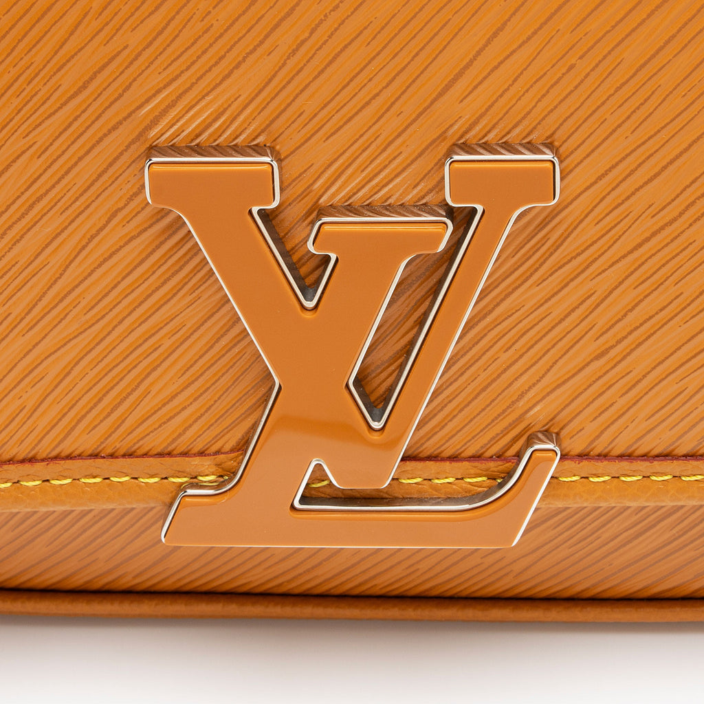 Louis Vuitton Epi Leather Buci NM Shoulder Bag