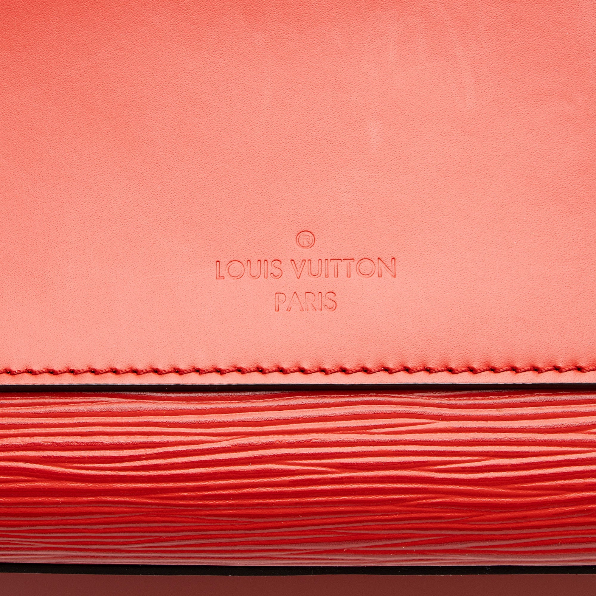 Louis Vuitton Epi Leather Kleber PM Tote (SHF-UFP7D9)