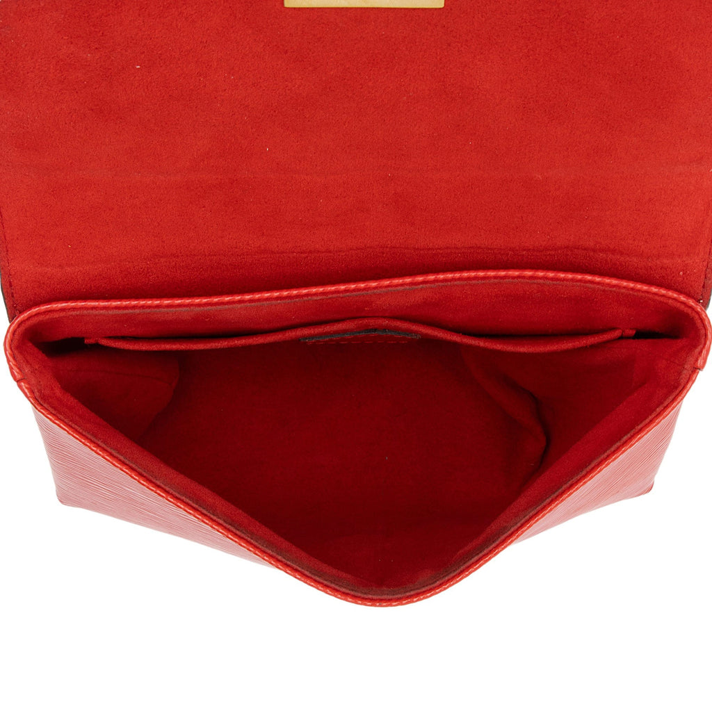 Louis Vuitton Epi Leather Locky BB Top Handle (SHF-QmRUic)