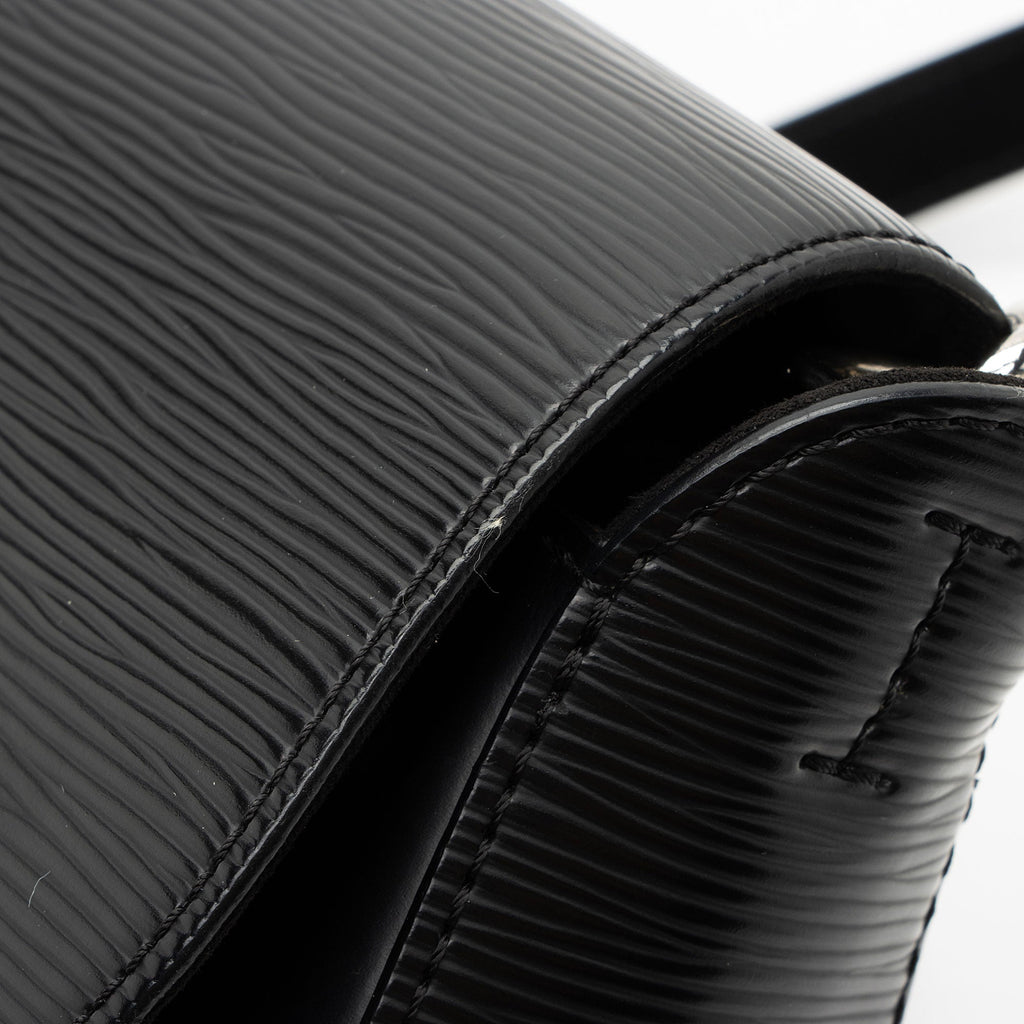 Louis Vuitton Epi Leather Luna Shoulder Bag
