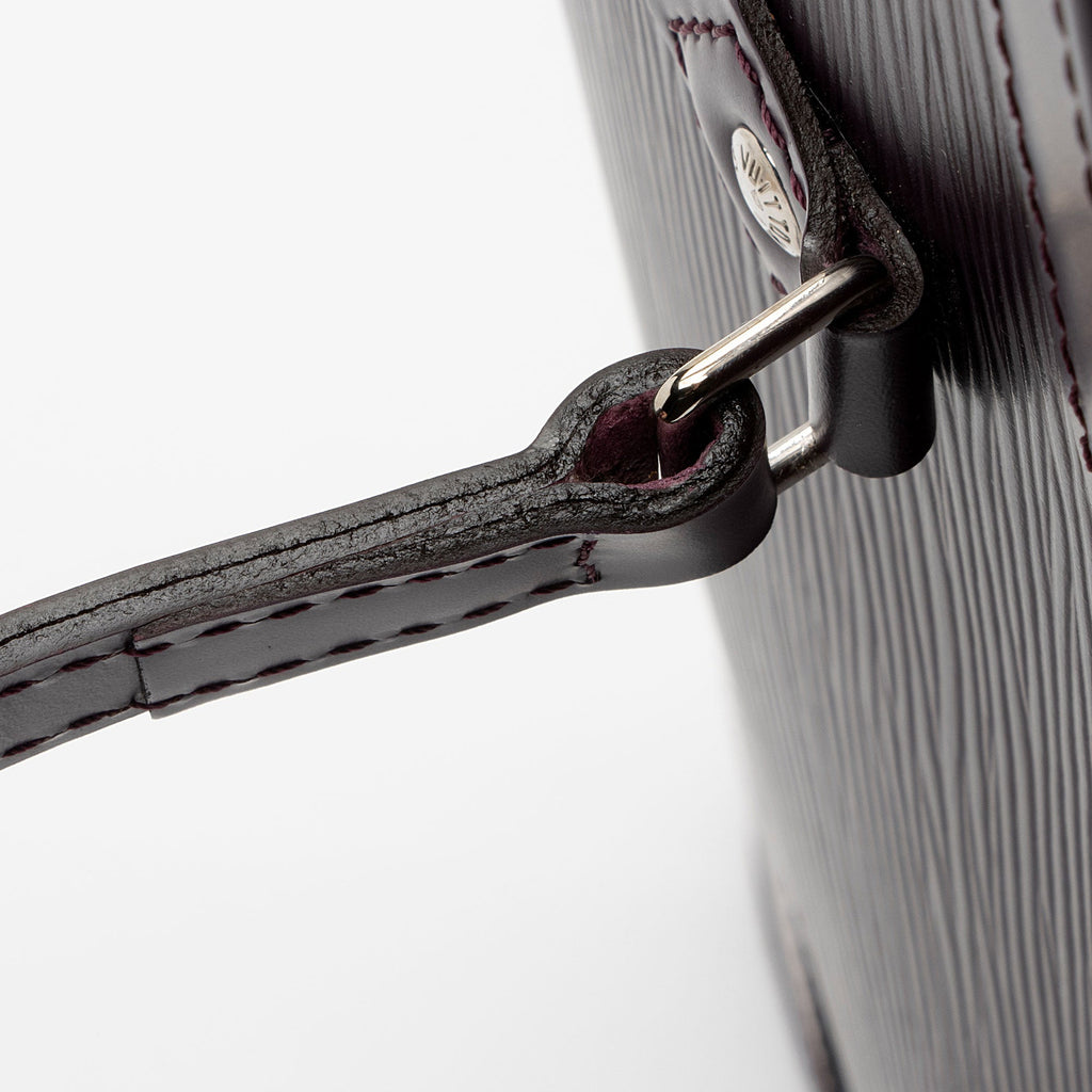 Louis Vuitton Epi Leather Madeleine PM Satchel (SHF-rSeHJH)