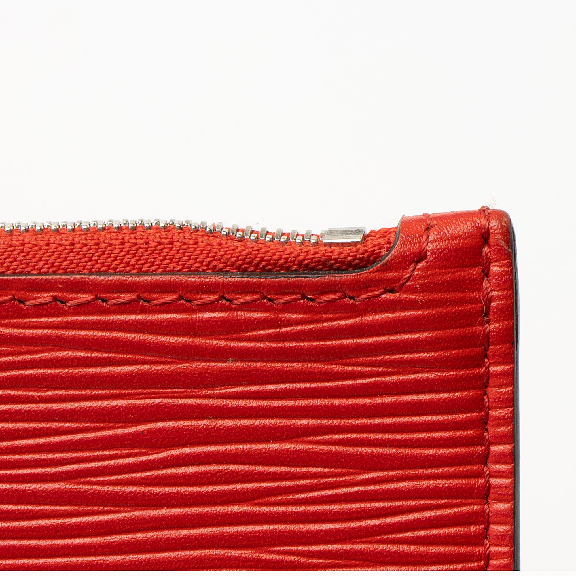 Louis Vuitton Epi Leather Neverfull MM Pochette