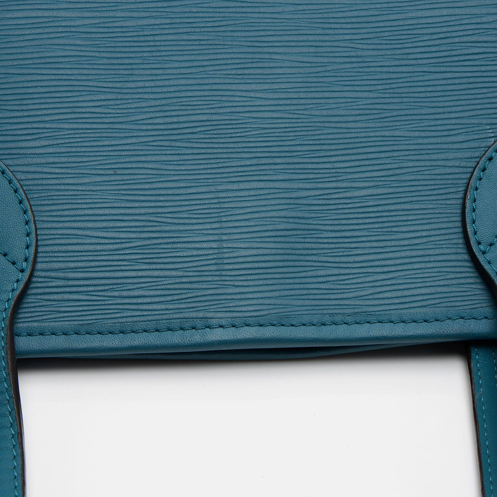 Louis Vuitton Epi Leather Neverfull MM Tote (SHF-bCpKwW)