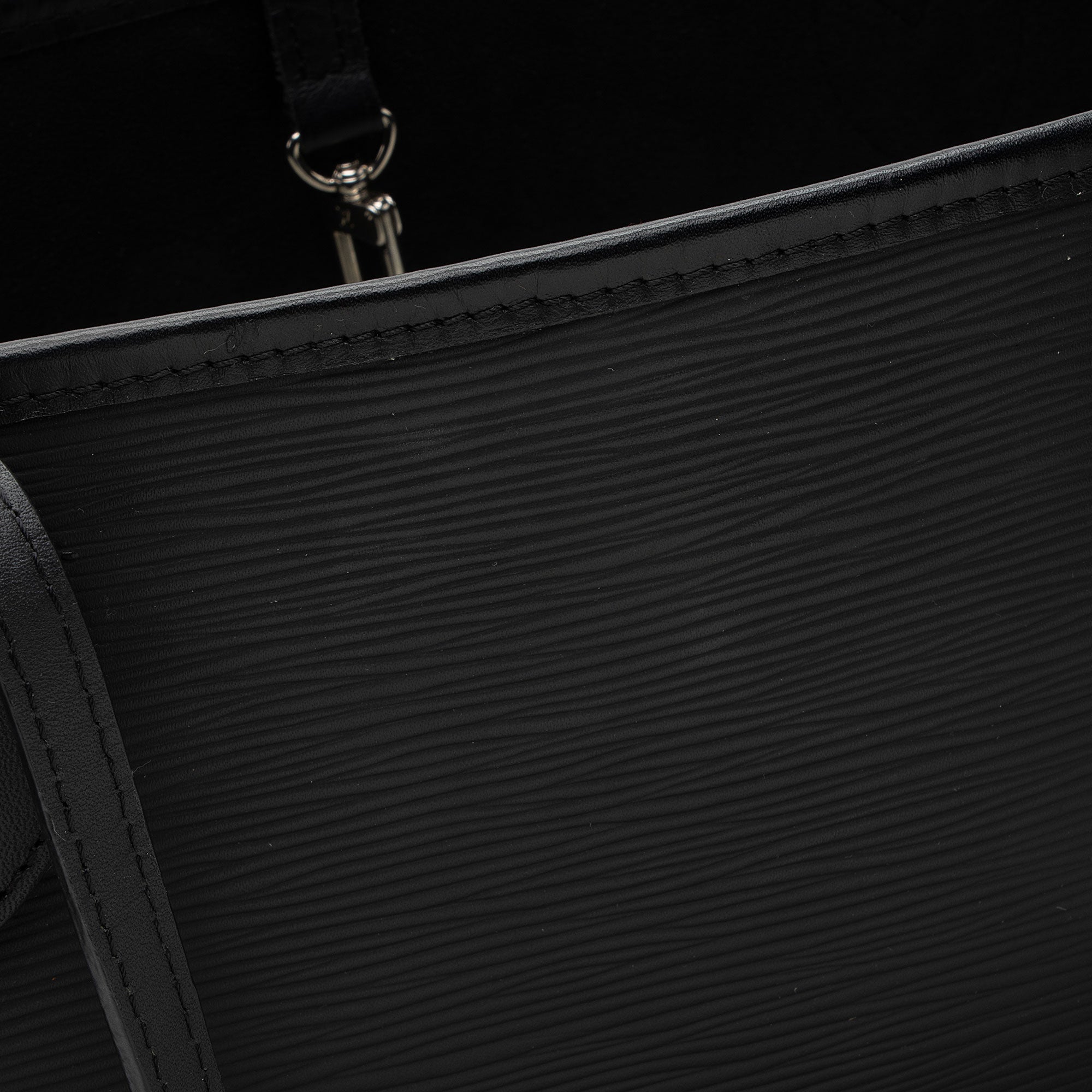 Louis Vuitton Epi Leather Neverfull MM Tote