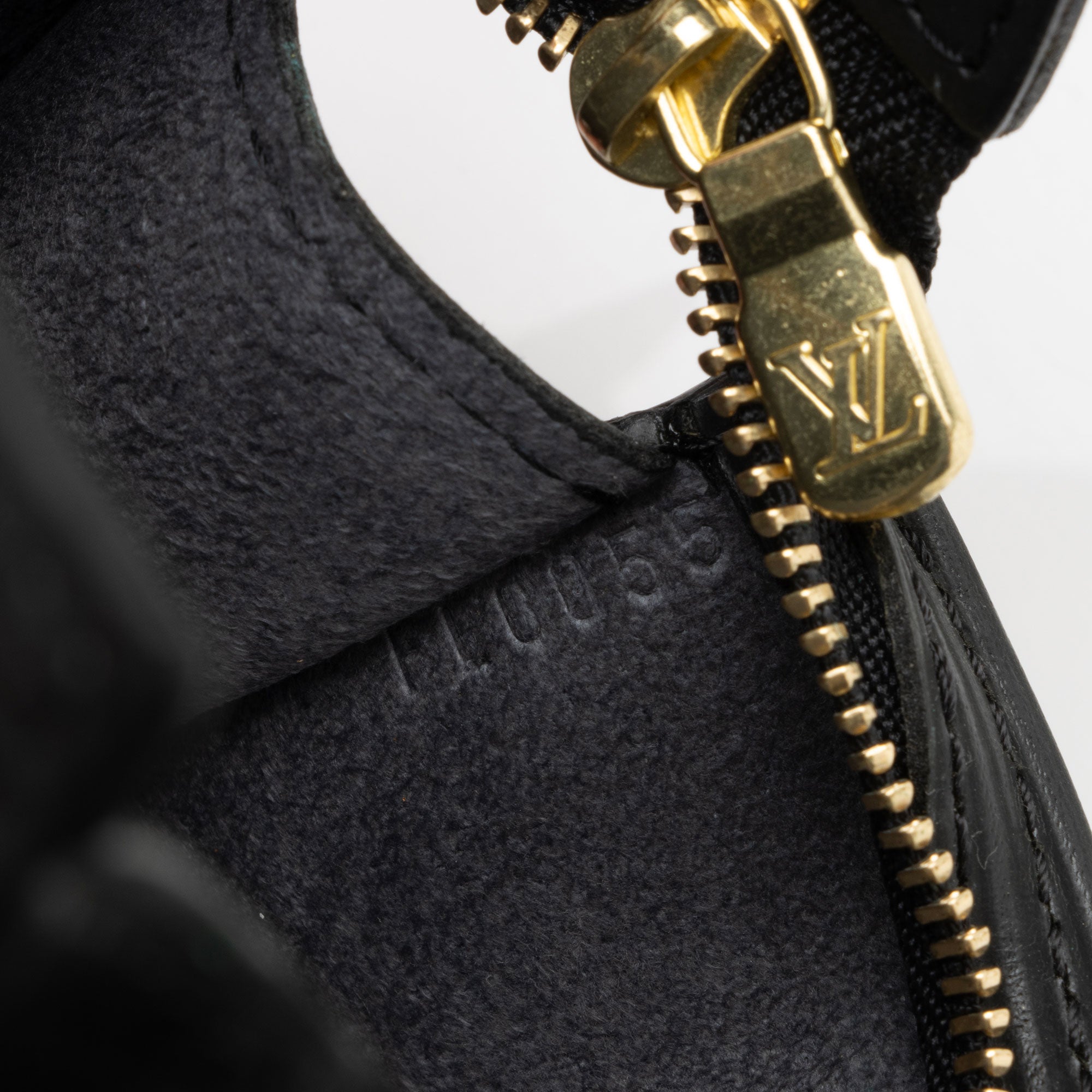 Louis Vuitton Epi Leather Petit Bucket Tote (SHF-aRWoz2)