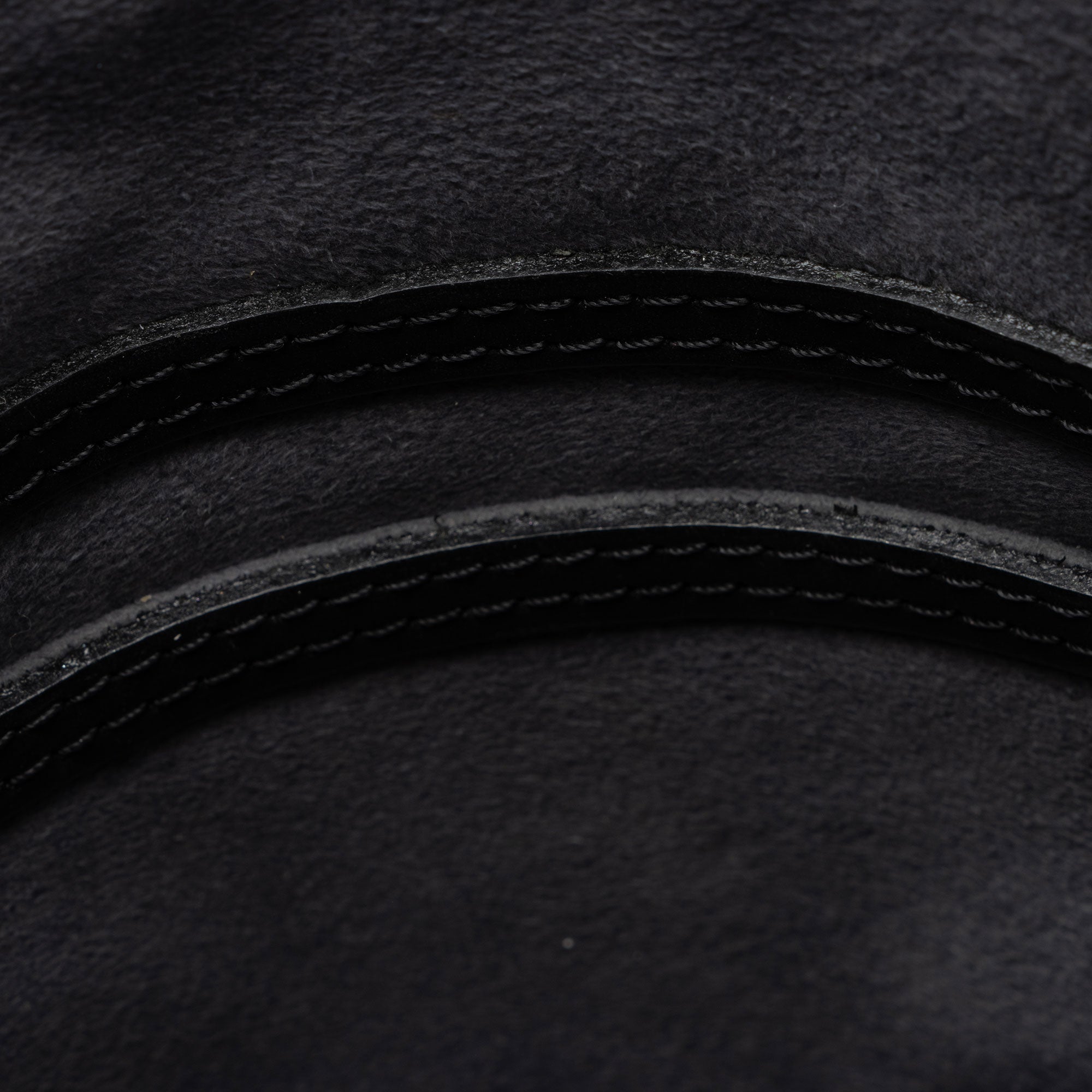 Louis Vuitton Epi Leather Petit Bucket Tote (SHF-aRWoz2)