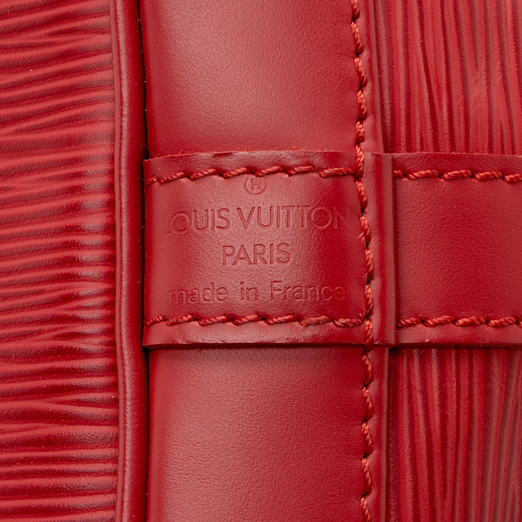Louis Vuitton Epi Leather Petit Noe Shoulder Bag (SHF-22317)