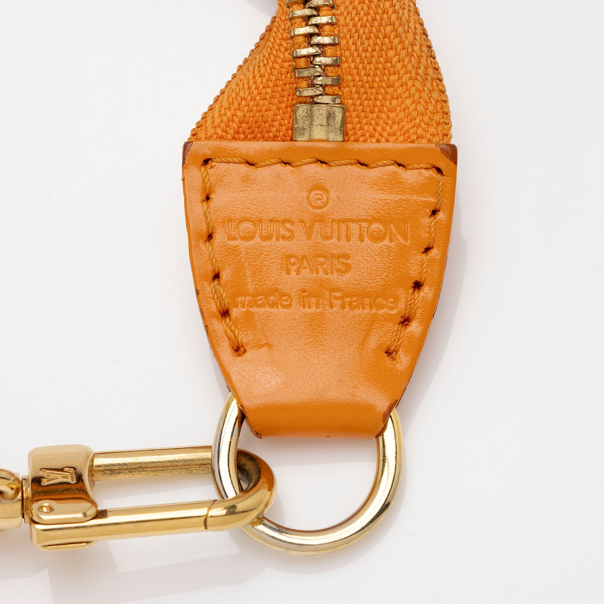 Louis Vuitton Epi Leather Pochette Accessoires (SHF-K8wXuO)