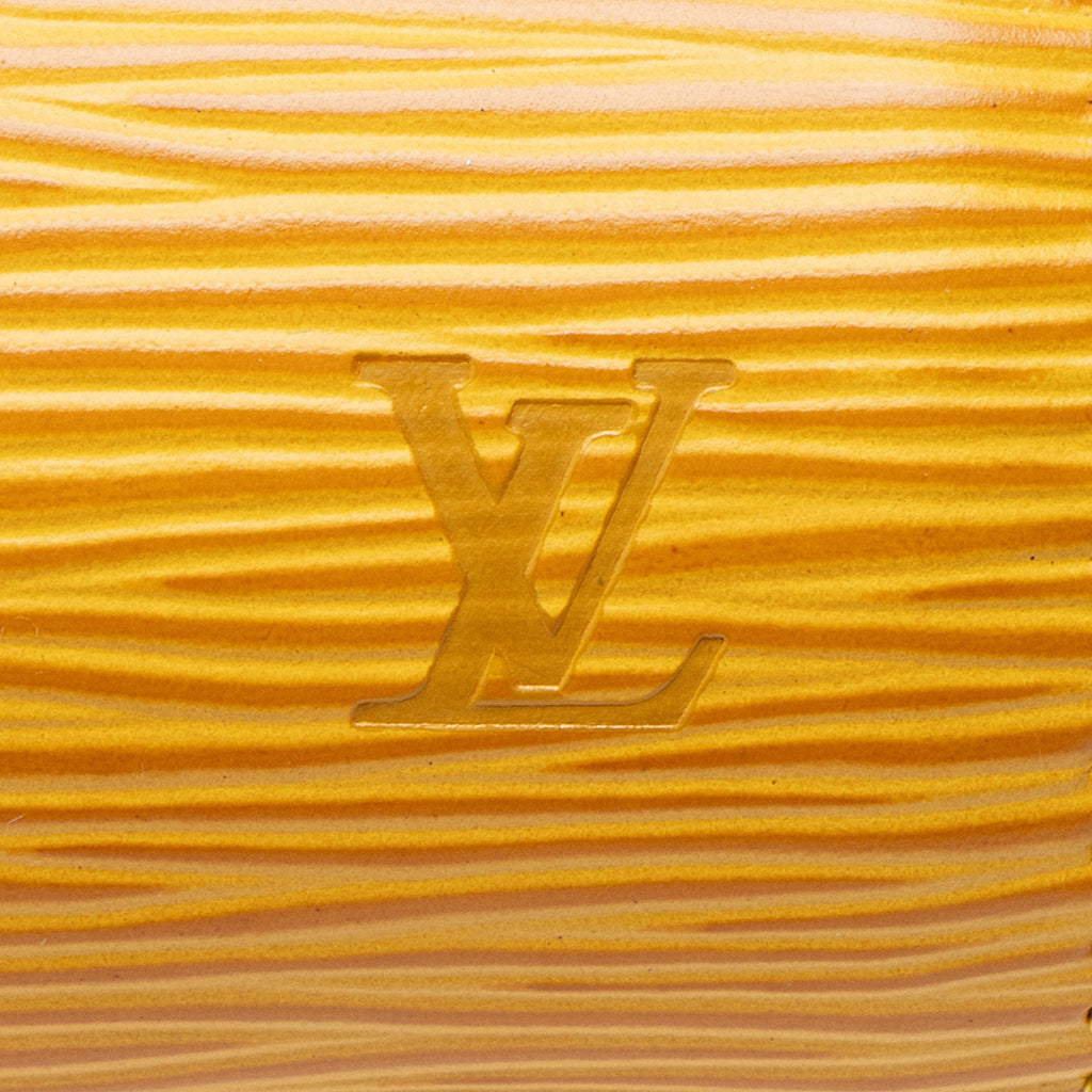 Louis Vuitton Epi Leather Round Pochette
