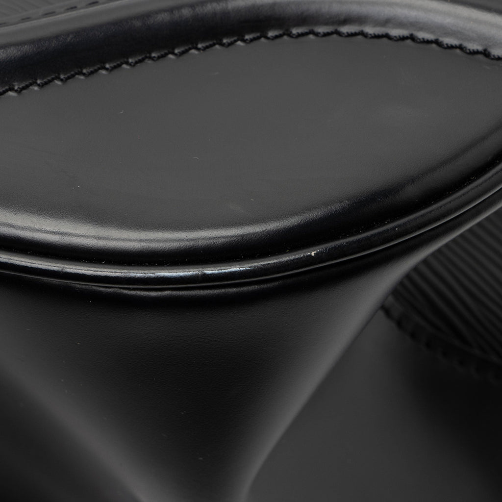 Louis Vuitton Epi Leather Sac Montaigne Satchel