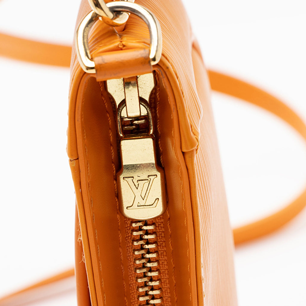 Louis Vuitton Epi Leather Sarvanga Crossbody Bag (SHF-w7HIo7)