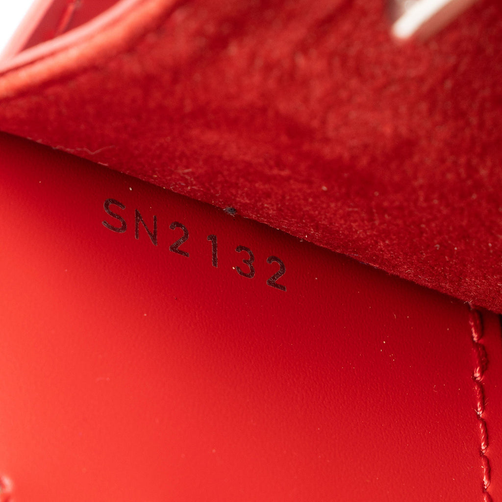 Louis Vuitton Epi Leather Sevigne Clutch (SHF-0iPqs9)