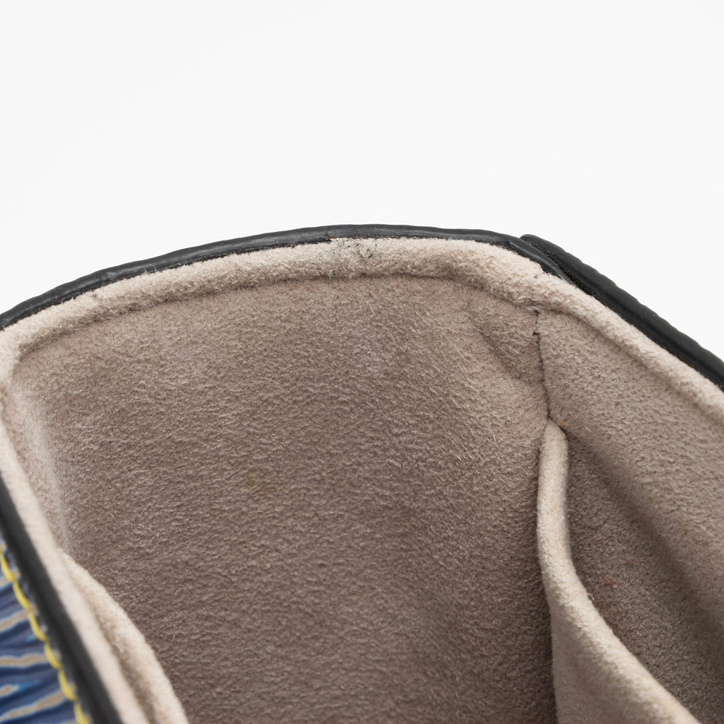 Louis Vuitton Epi Leather Twist GM Shoulder Bag (SHF-BdL4mJ)