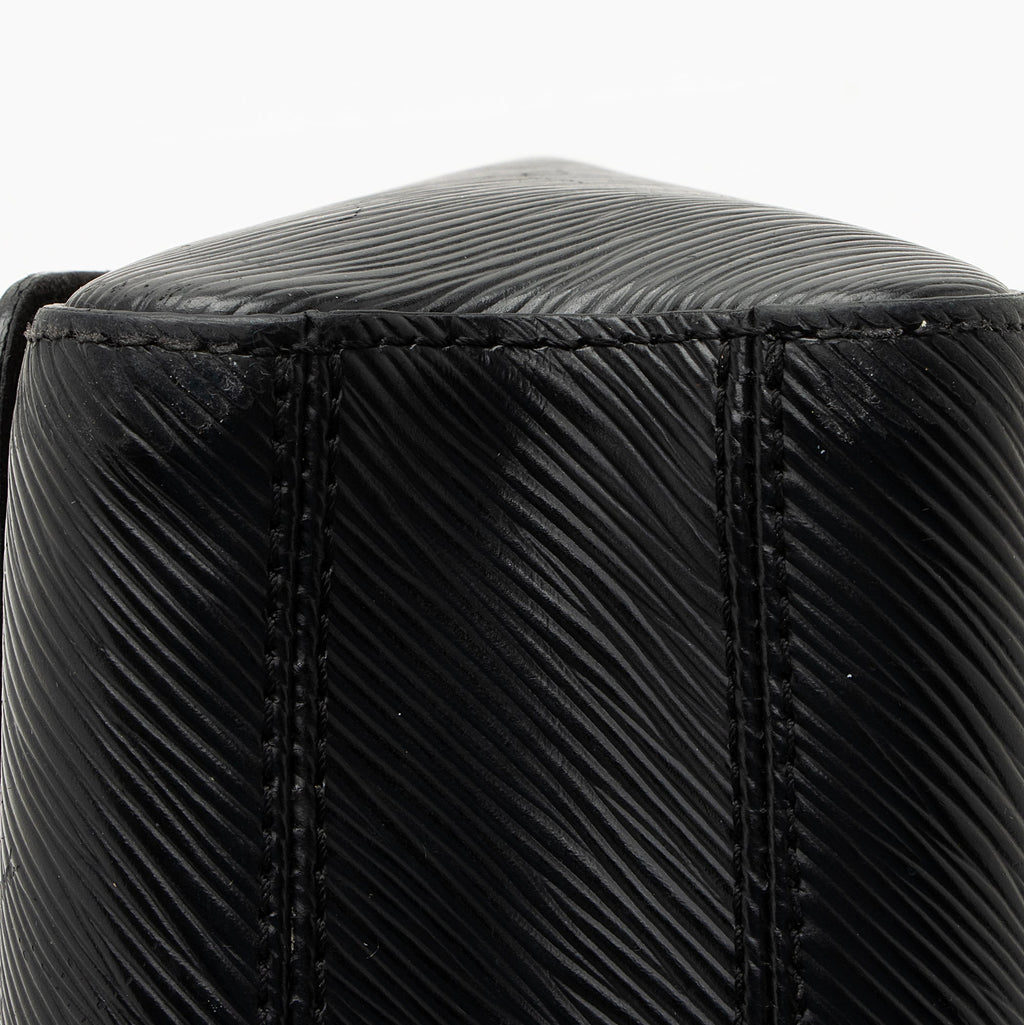 Louis Vuitton Epi Leather Twist MM Shoulder Bag (SHF-22700)