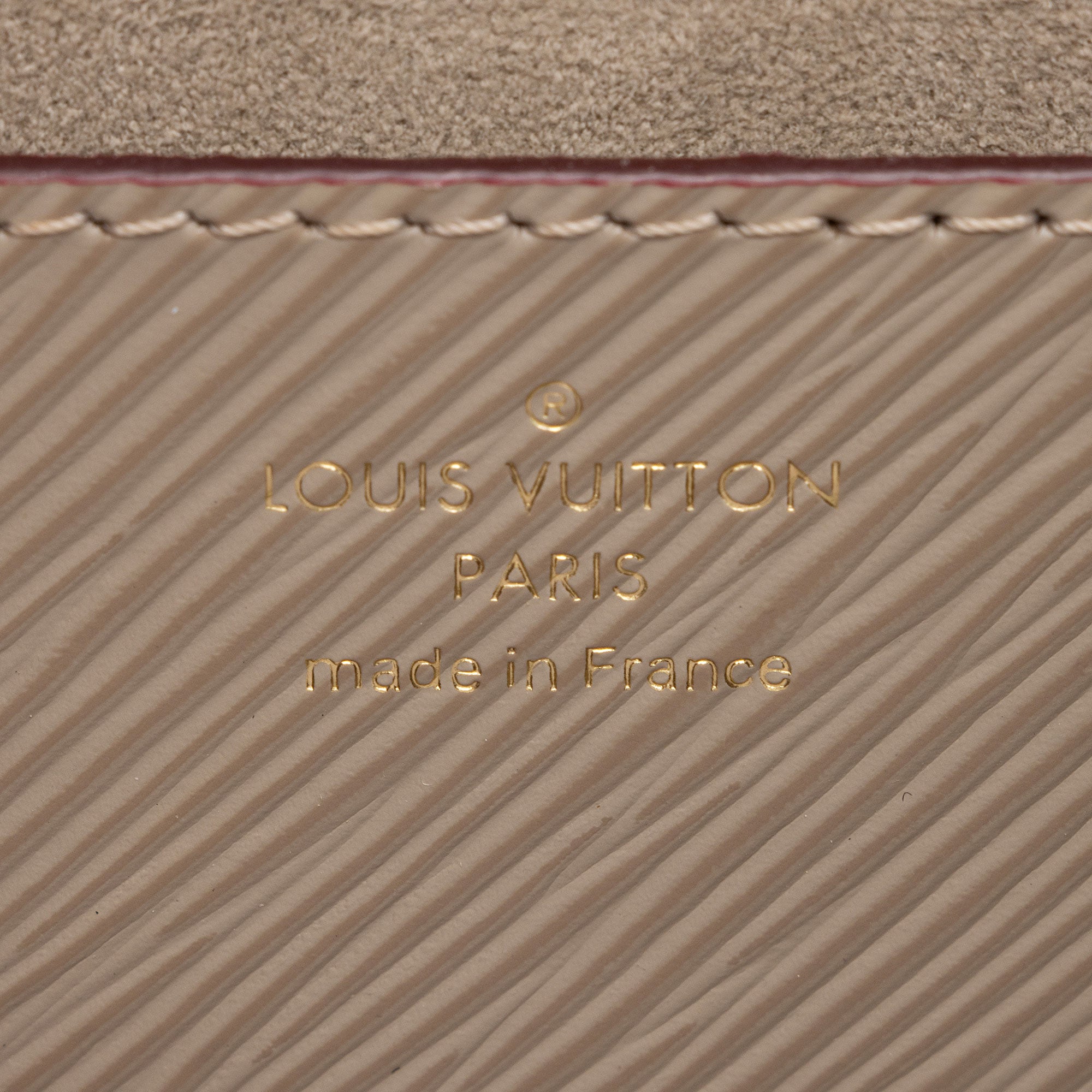 Louis Vuitton Epi Leather Twist MM Shoulder Bag (SHF-jv0LGT)