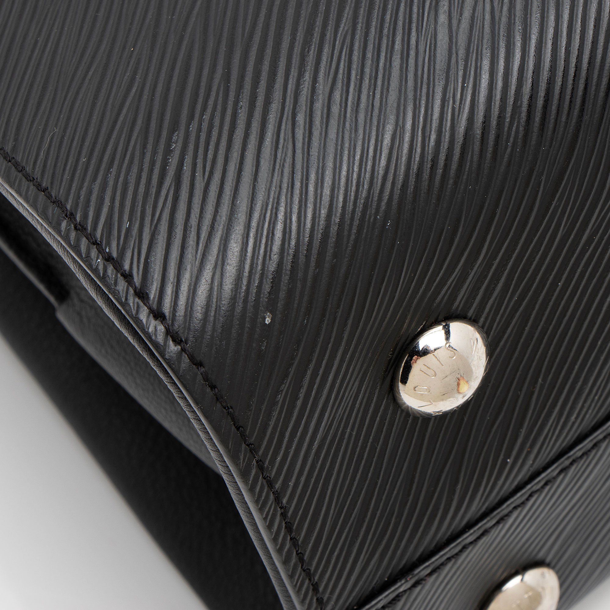 Louis Vuitton Epi Leather Twist Tote (SHF-6HVQ1B)