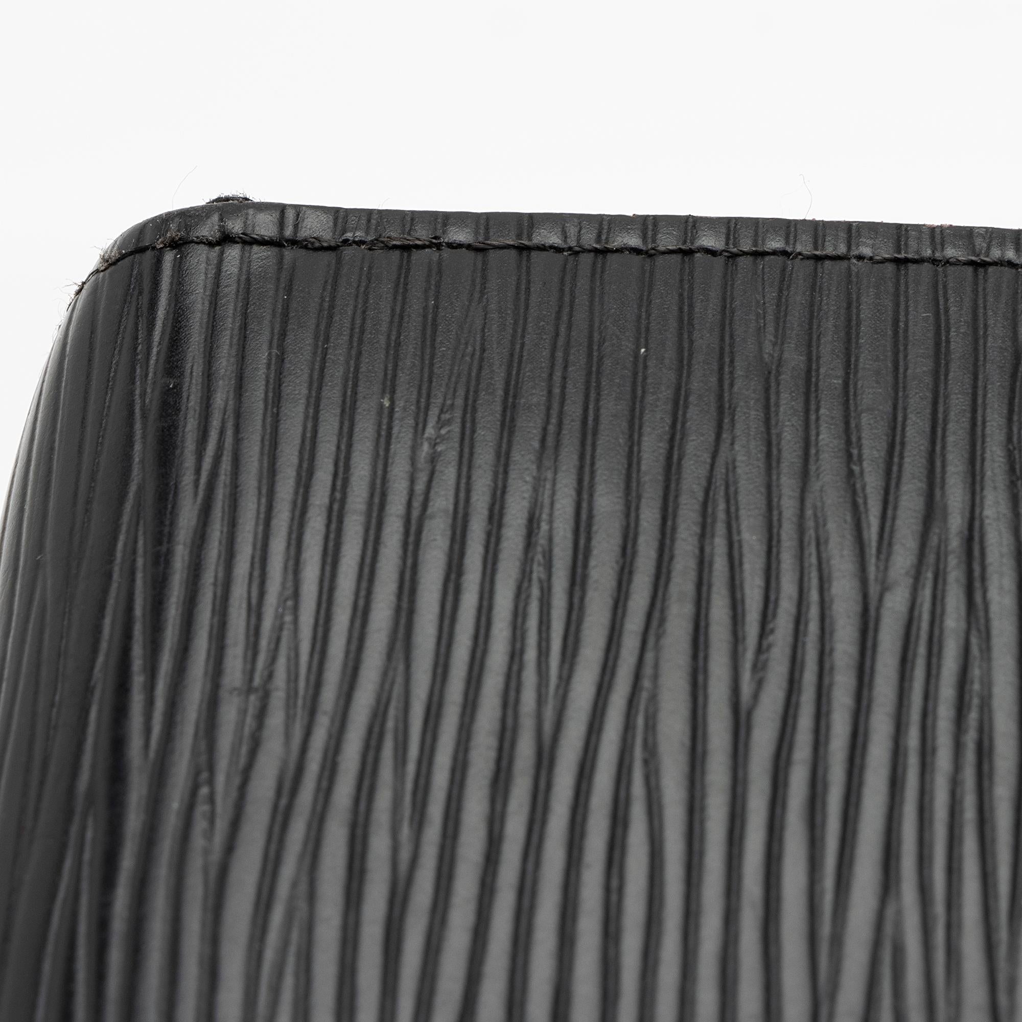 Louis Vuitton Epi Leather Zippy Wallet (SHF-yzpJFF)