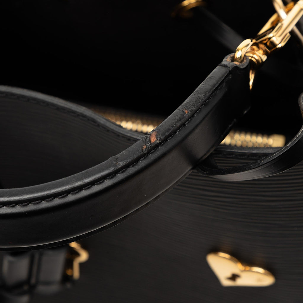Louis Vuitton Epi Love Lock Neonoe