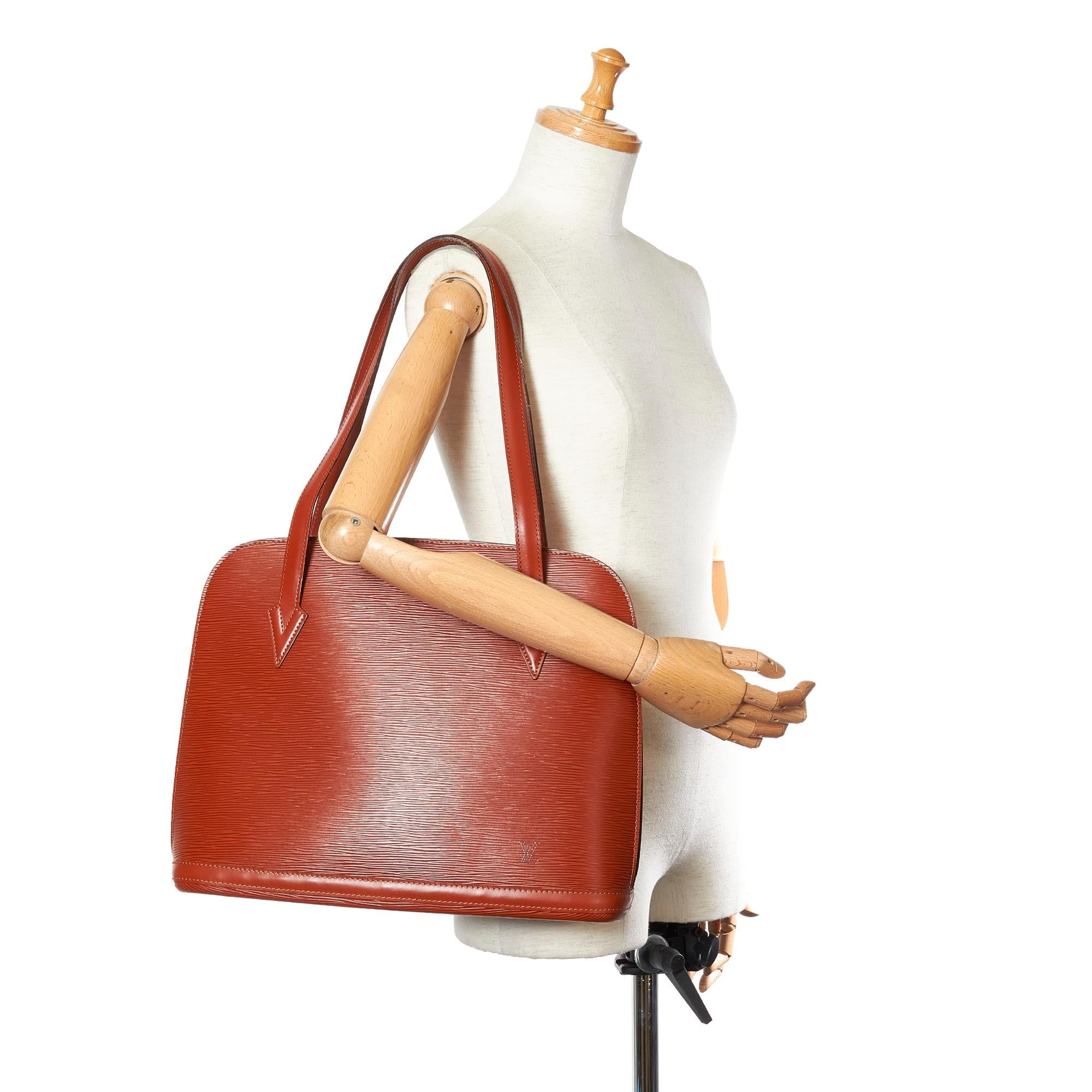 Louis Vuitton Epi Lussac (SHG-25853)