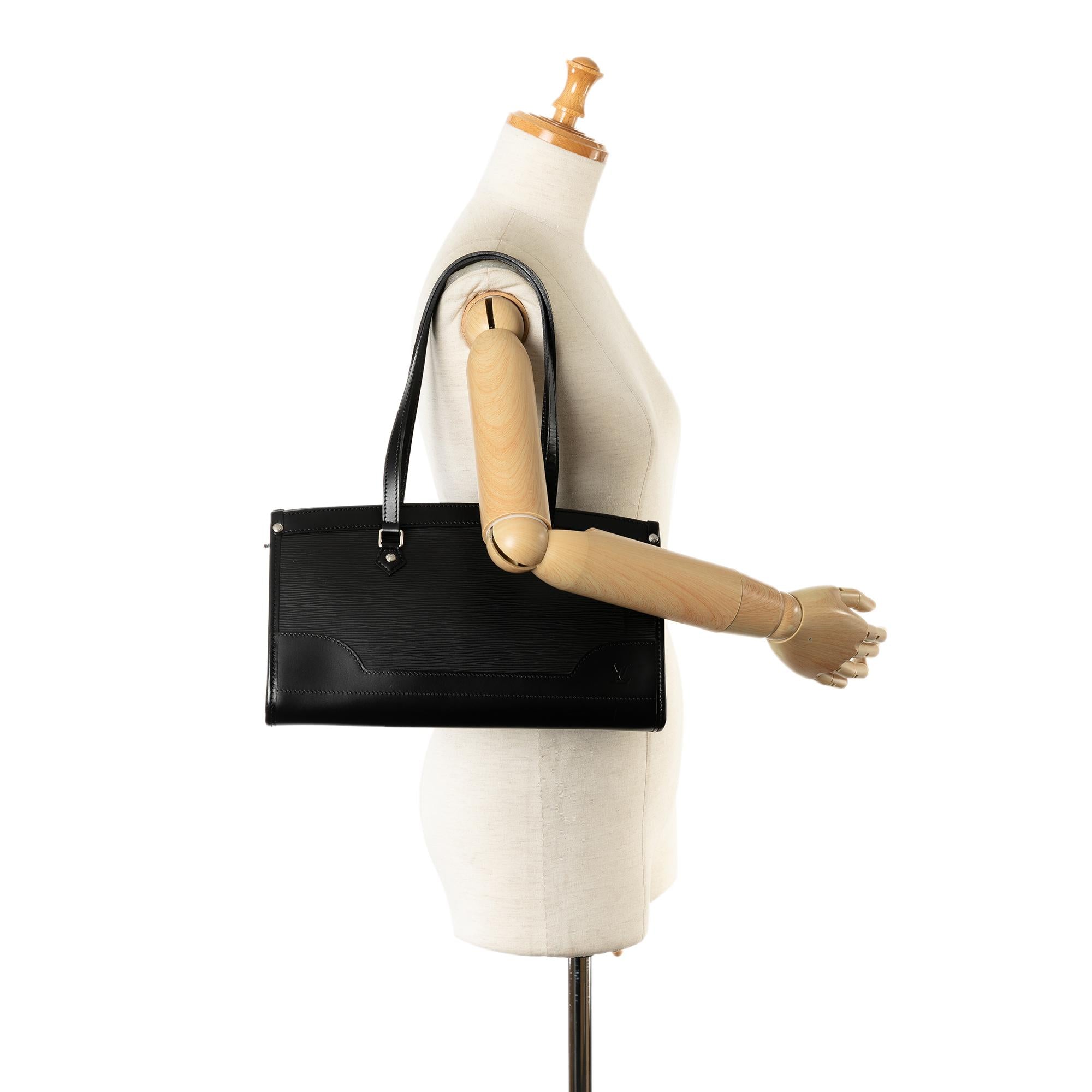 Louis Vuitton Epi Madeleine PM (SHG-88yNhb)