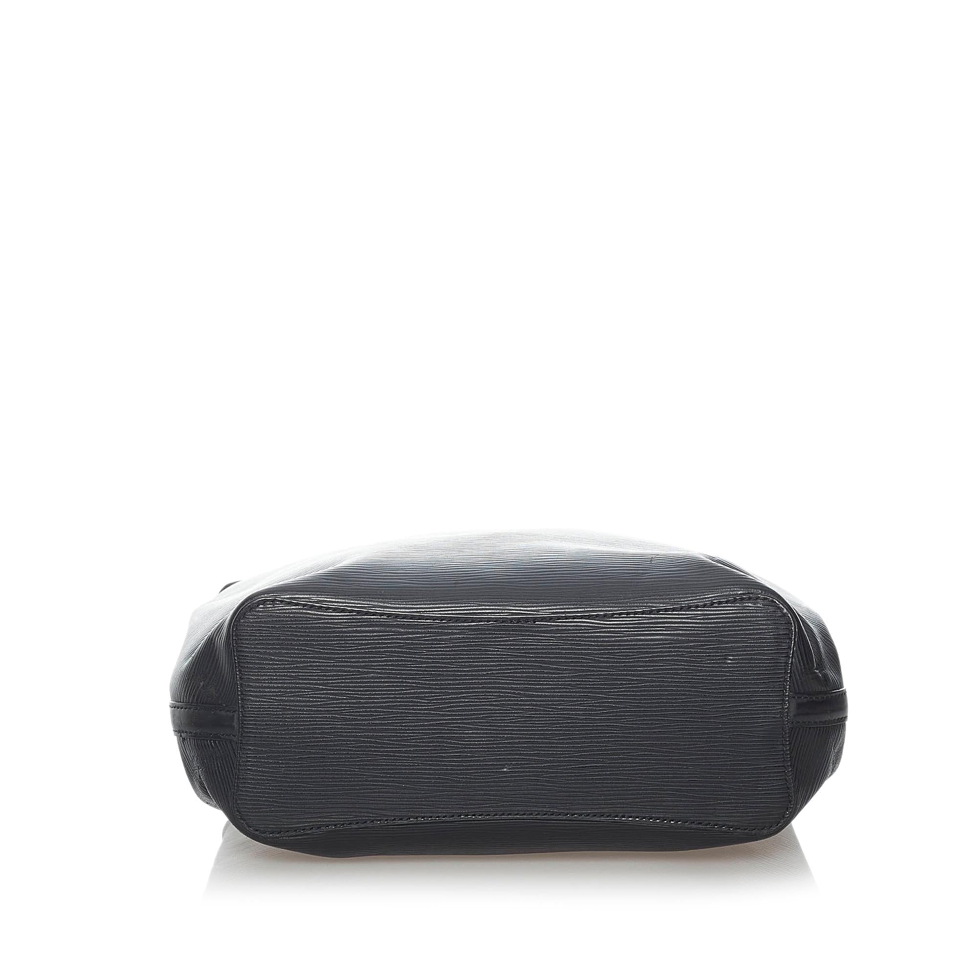 Louis Vuitton Epi Mandara MM (SHG-30722)