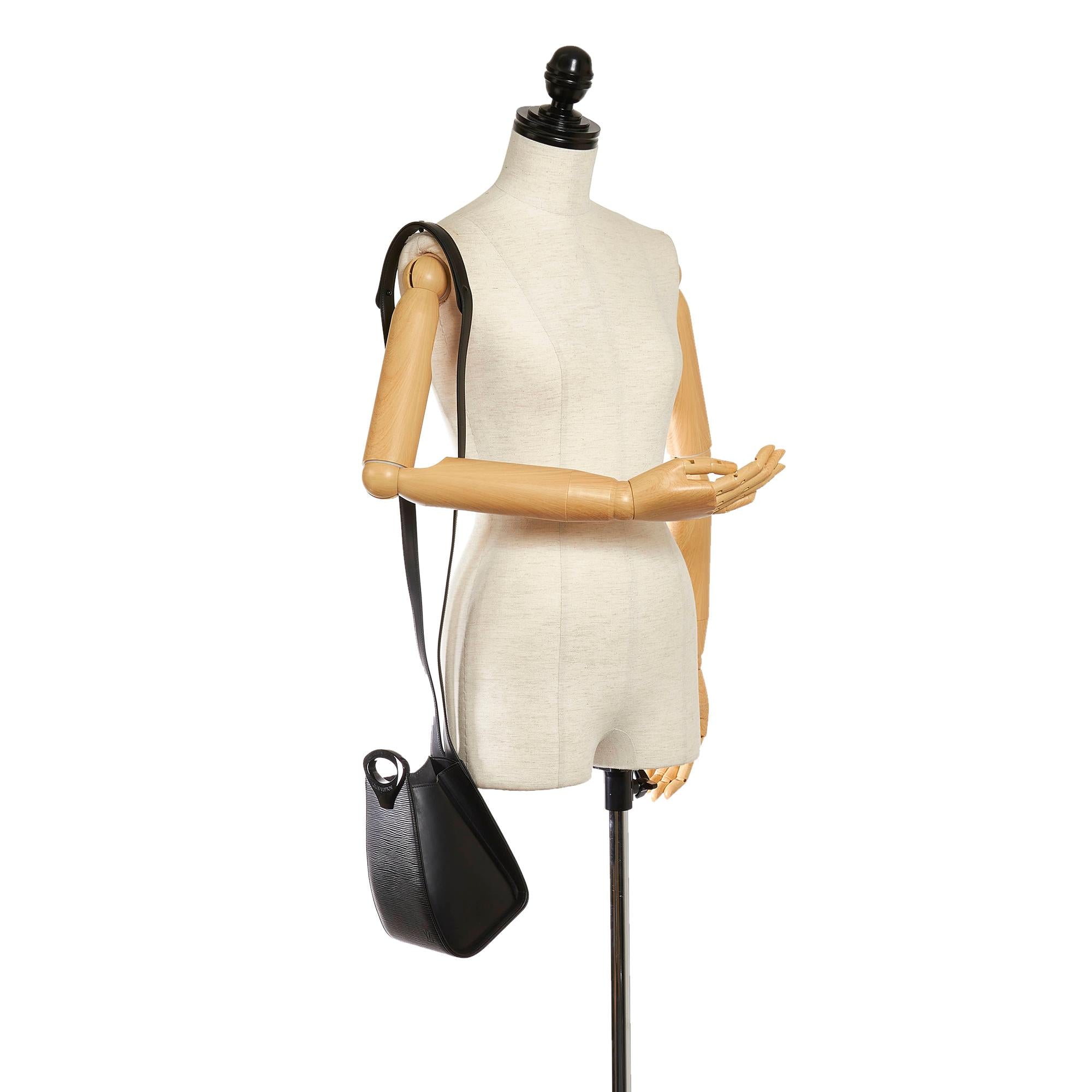 Louis Vuitton Epi Minuit (SHG-34554)
