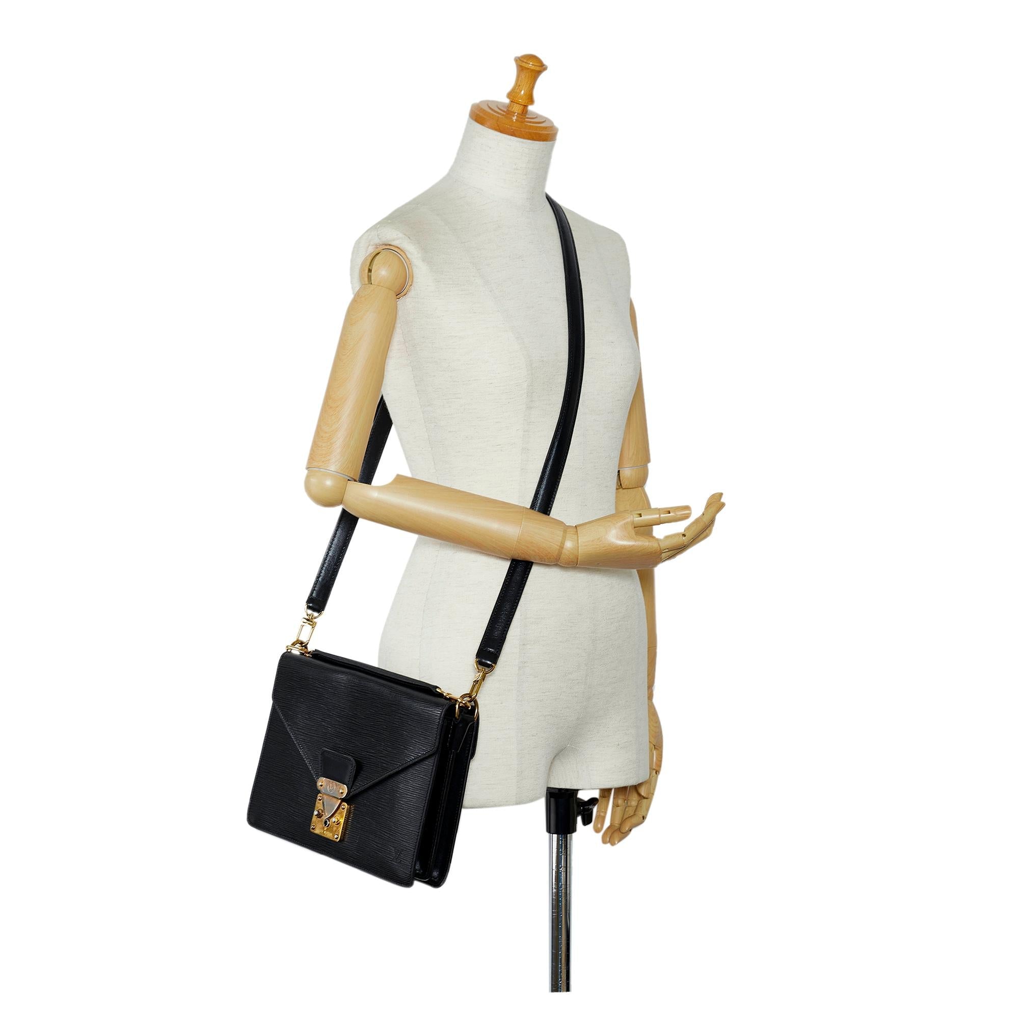 Louis Vuitton Epi Monceau (SHG-Zd02pI)