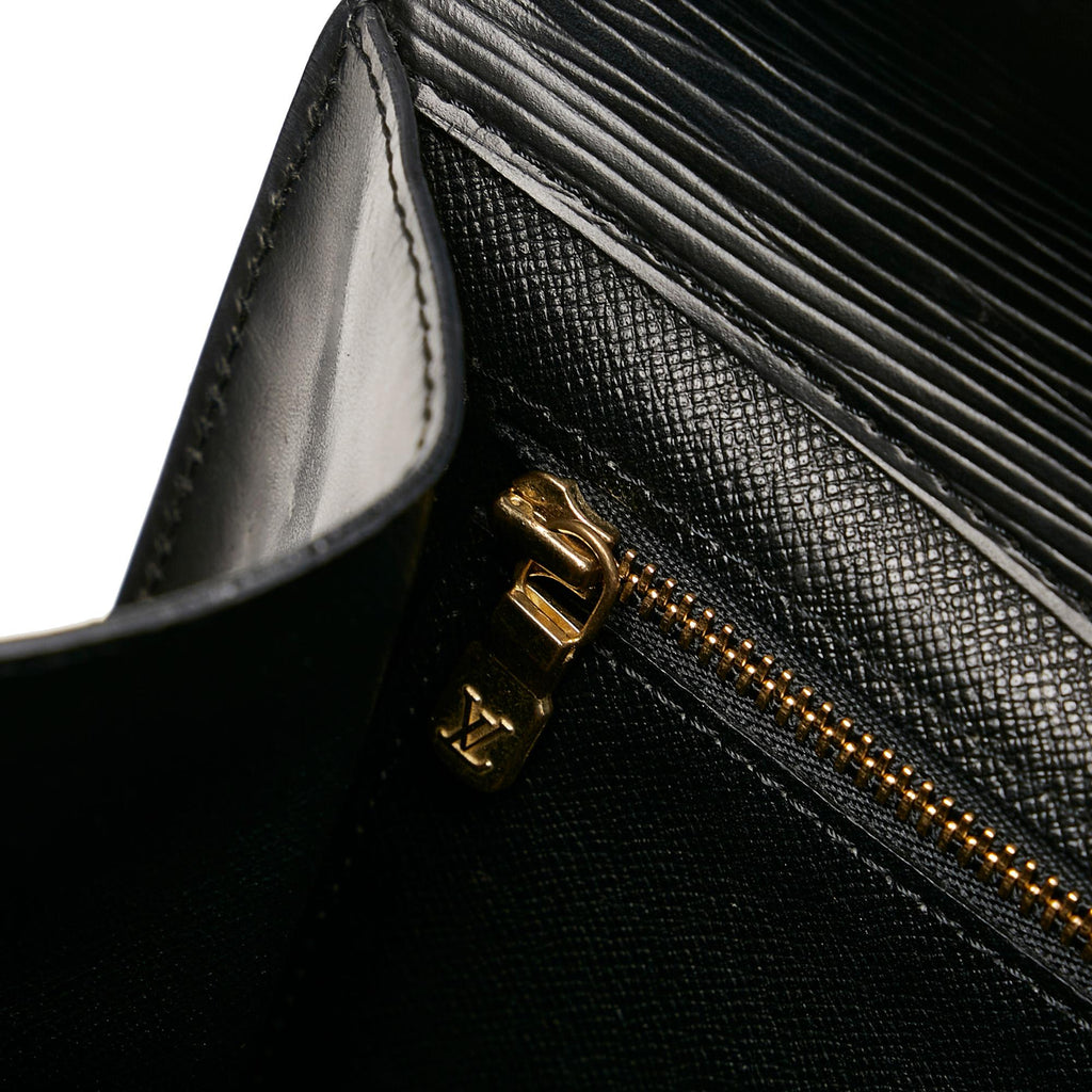 Louis Vuitton Epi Montaigne Clutch (SHG-iTS5fr)