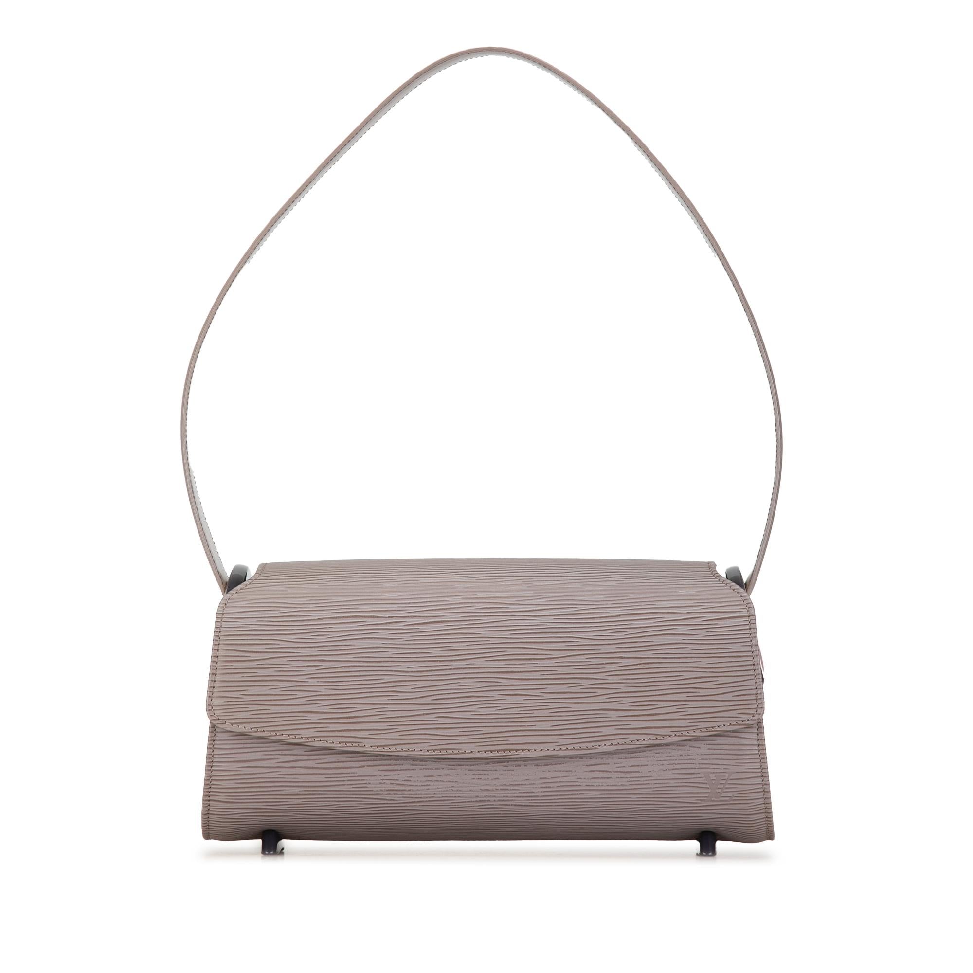 Louis Vuitton Epi Nocturne PM (SHG-dk0iyl)