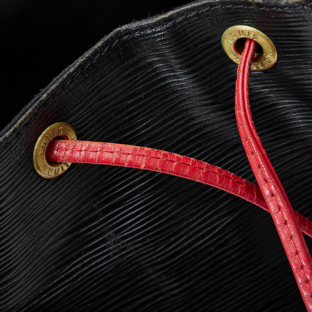 Louis Vuitton Epi Noe Bicolor (SHG-8VcwOZ)