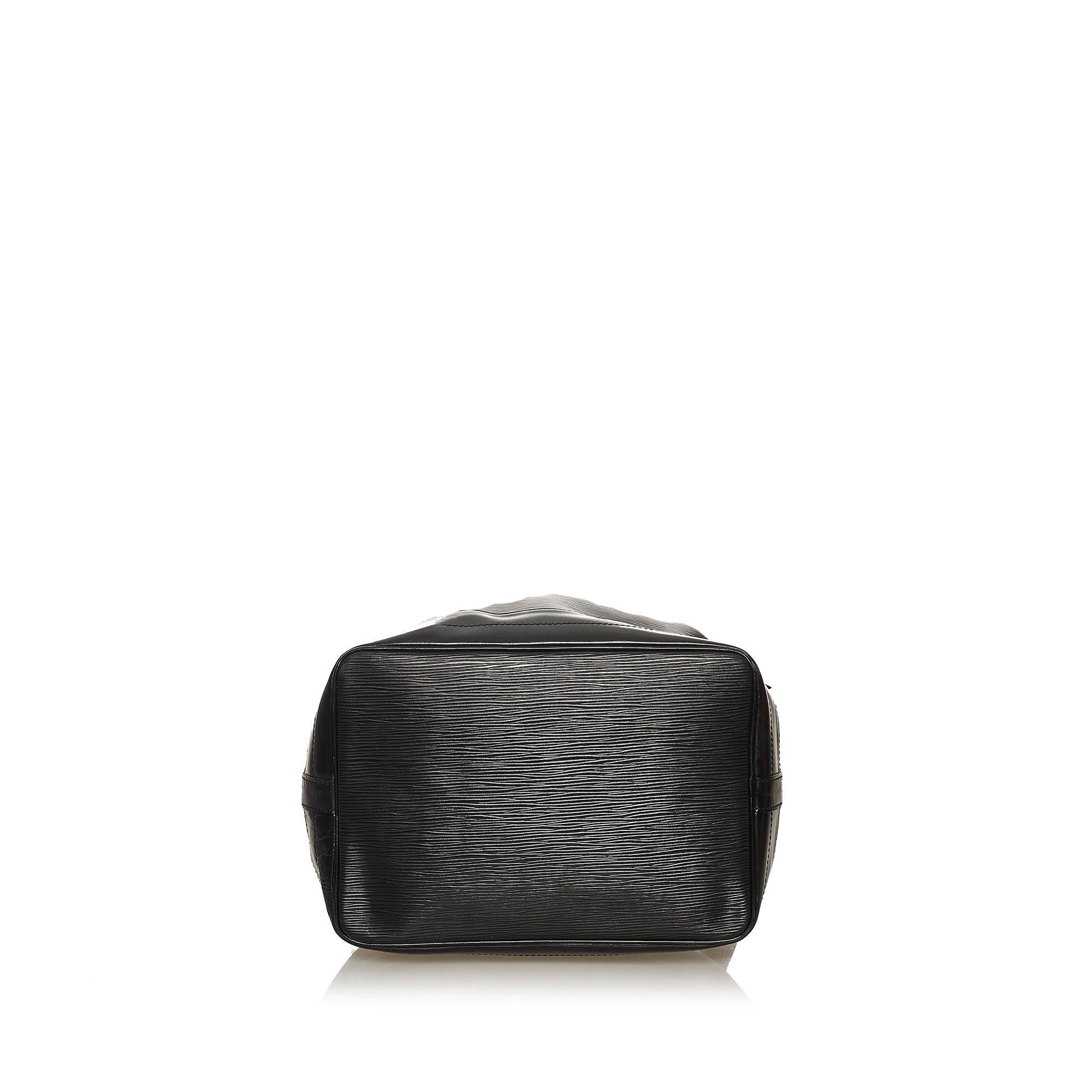 Louis Vuitton Epi Noe (SHG-28895)