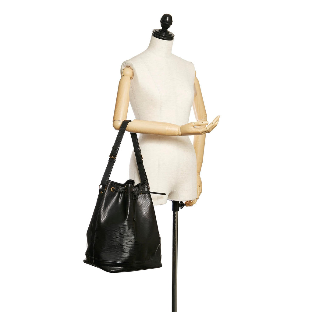 Louis Vuitton Epi Noe (SHG-28895)