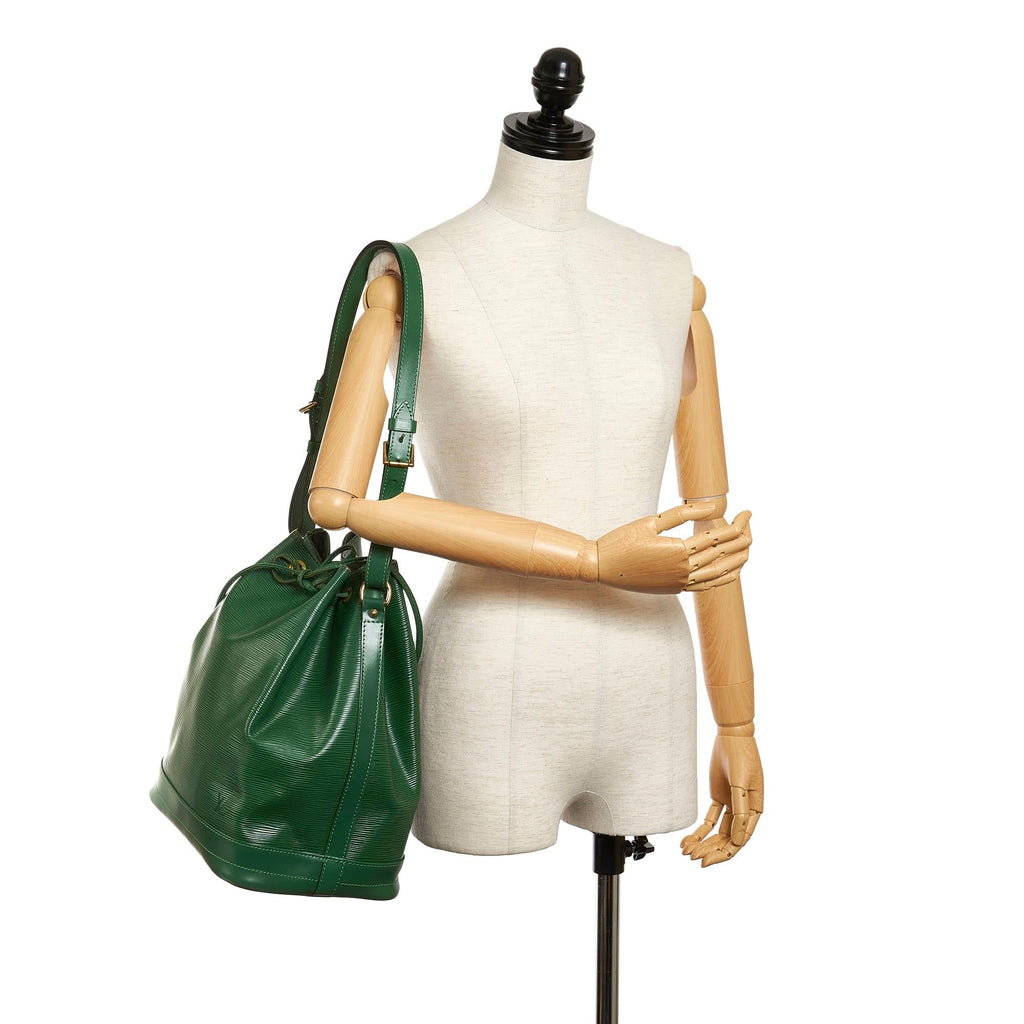 Louis Vuitton Epi Noe (SHG-29960)