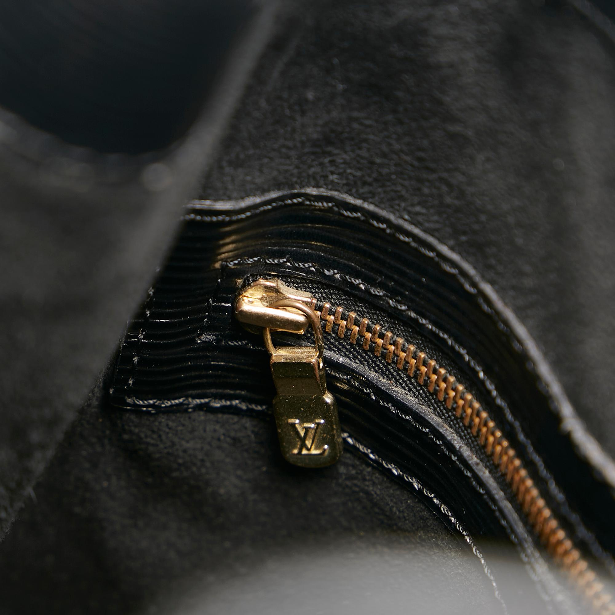 Louis Vuitton Epi Noe (SHG-35170)