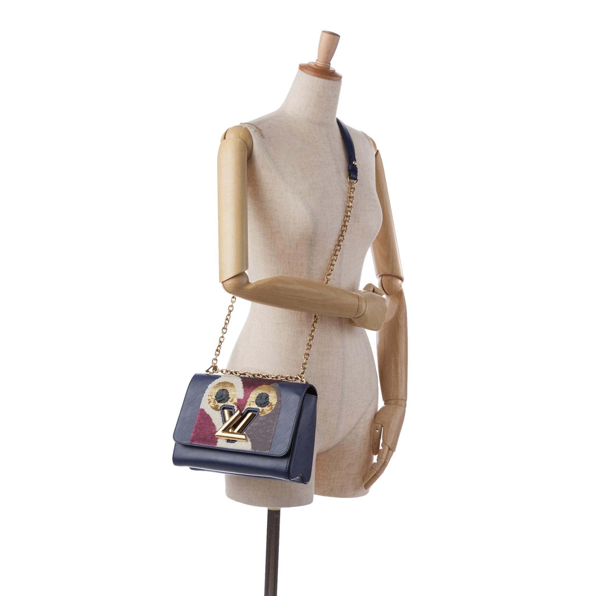 Louis Vuitton Epi Owl Twist MM (SHG-zUbayh)
