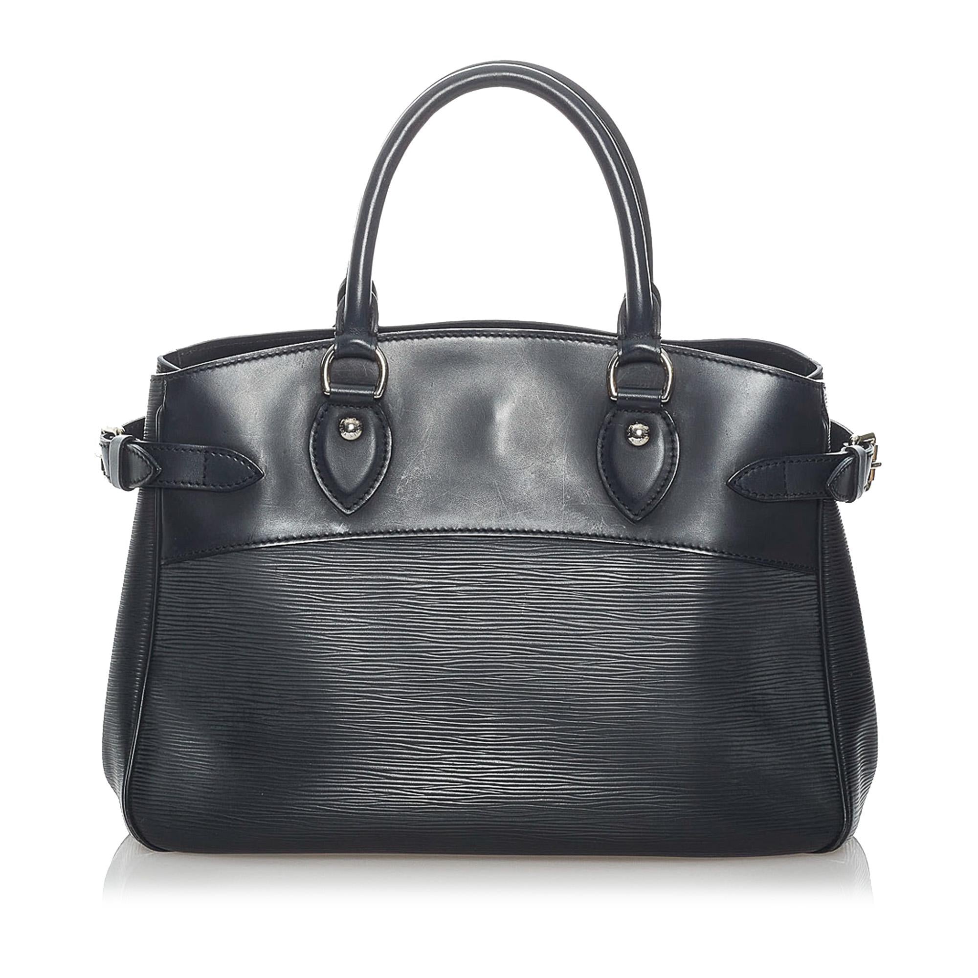Louis Vuitton Epi Passy PM (SHG-30394)