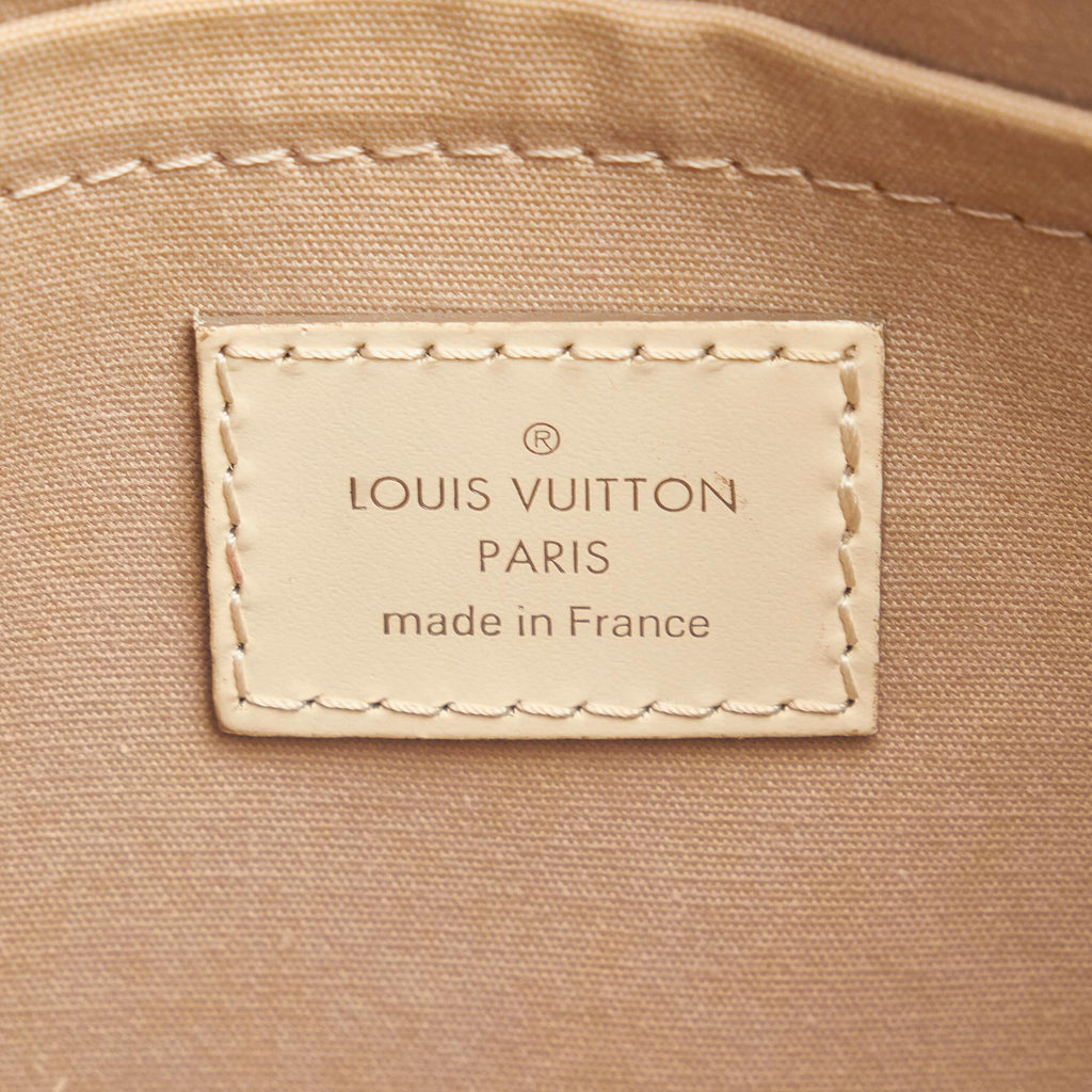 Louis Vuitton Epi Passy PM (SHG-PuxUfs)