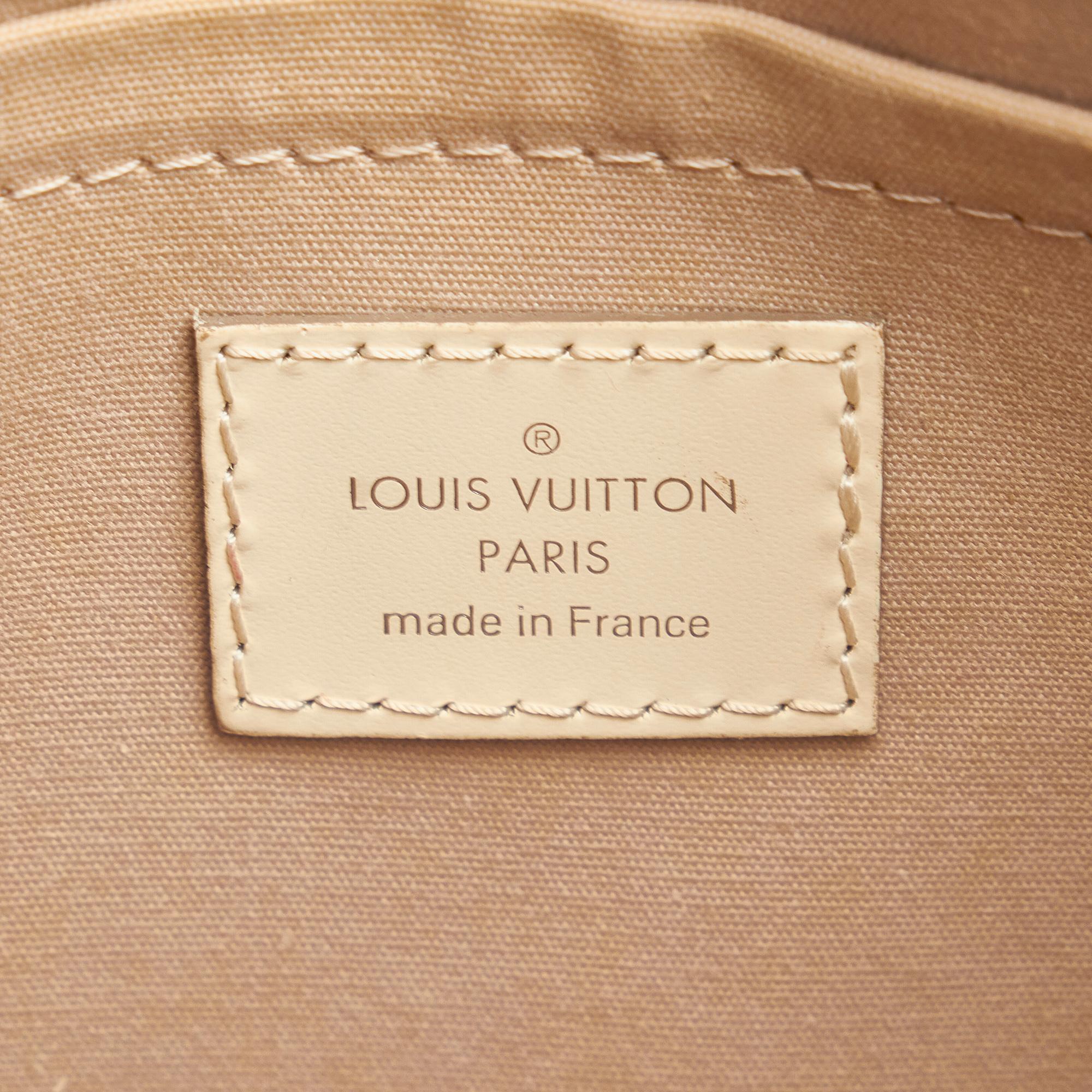 Louis Vuitton Epi Passy PM (SHG-PuxUfs)