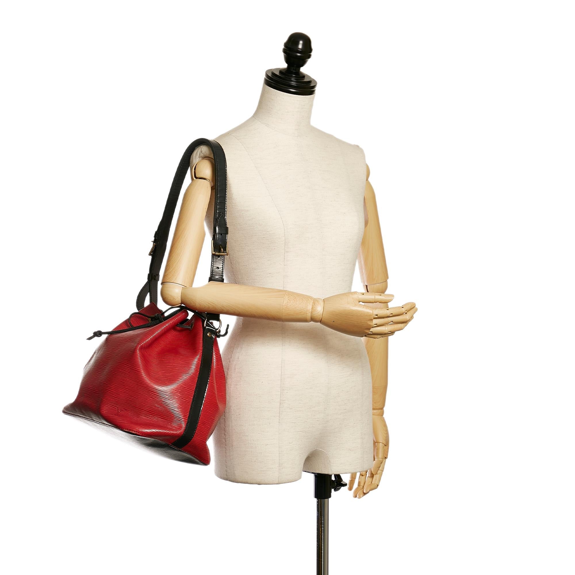 Louis Vuitton Epi Petit Bicolor Noe (SHG-33603)