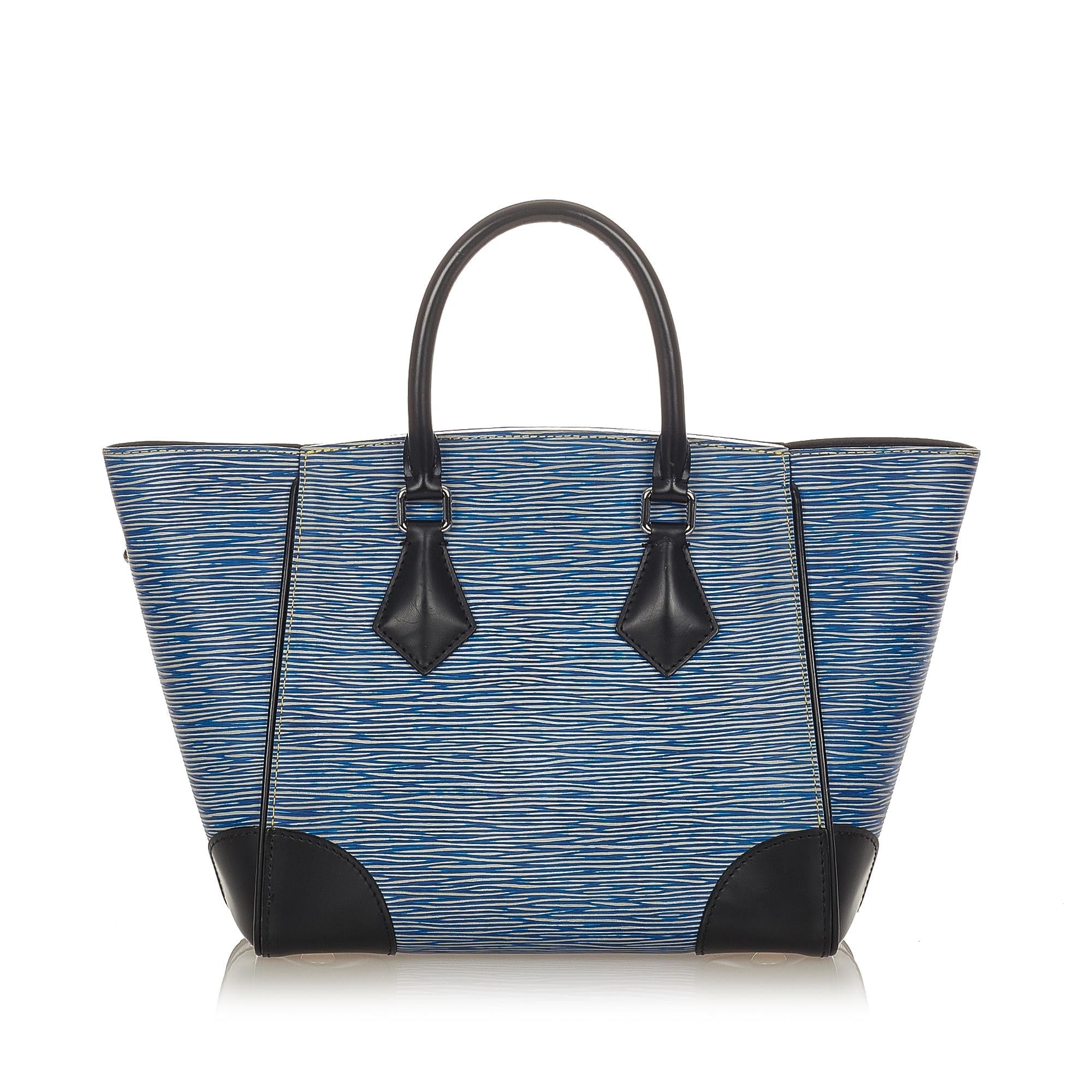 Louis Vuitton Epi Phenix PM (SHG-25517)