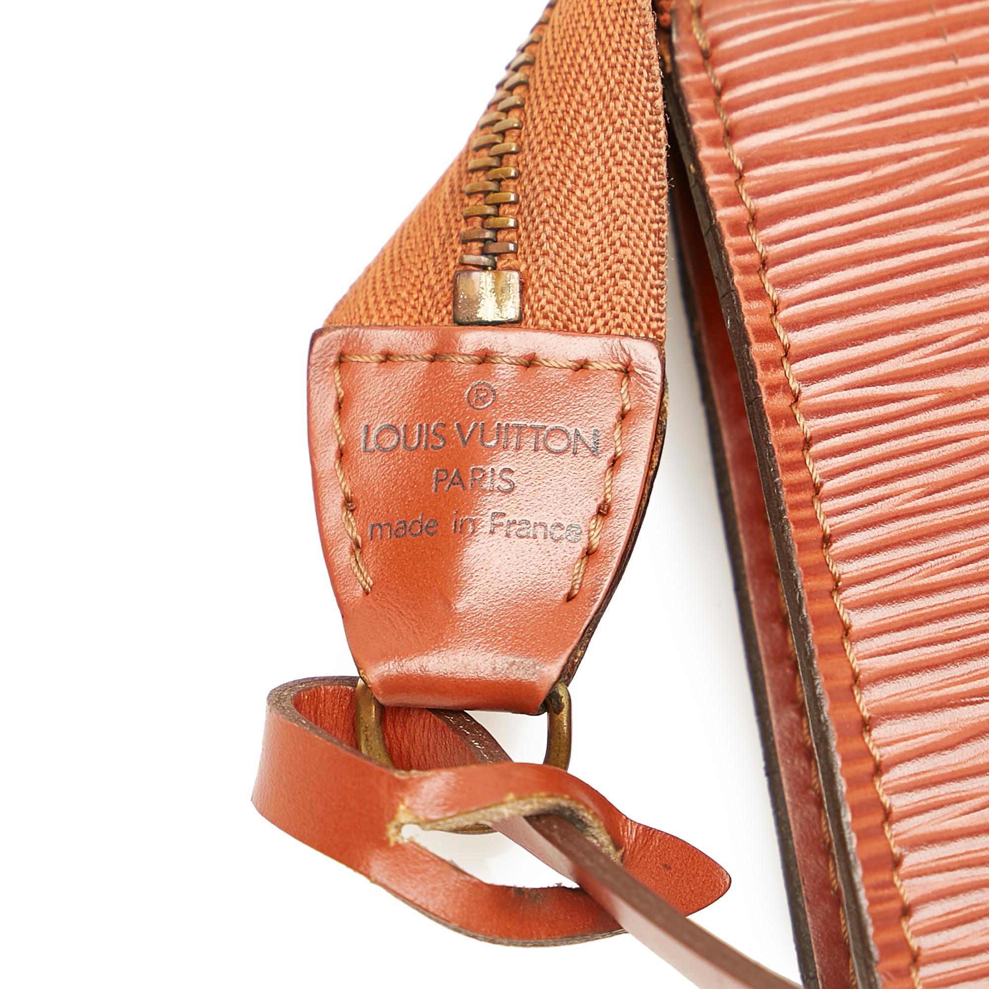 Louis Vuitton Epi Pochette Accessoires (SHG-26277)